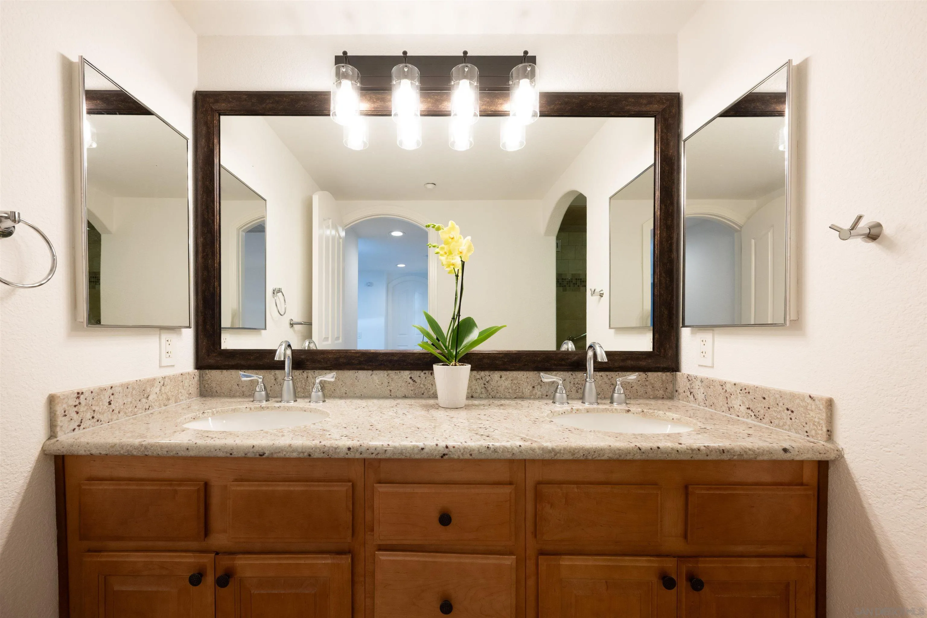 310 W G St, #110, San Diego, CA 92101 310 W G St, #110, San Diego, CA 92101