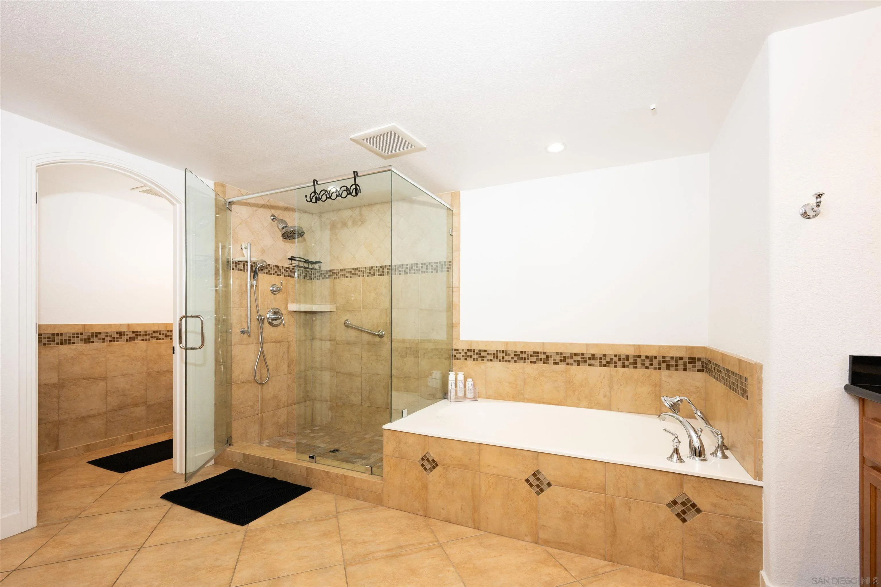 310 W G St, #110, San Diego, CA 92101 310 W G St, #110, San Diego, CA 92101