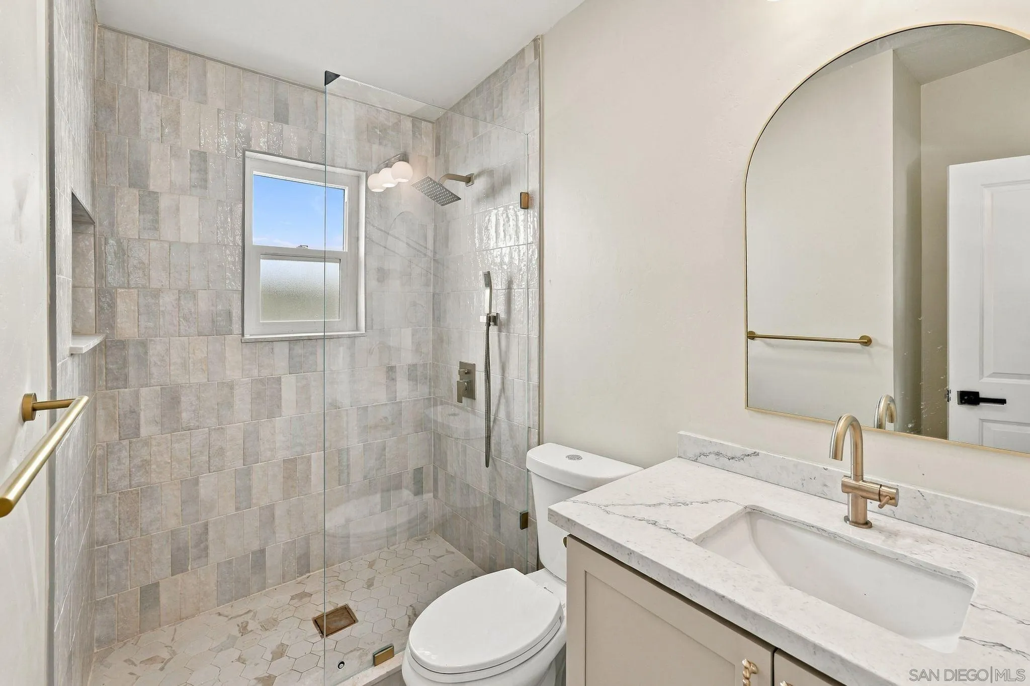 4420 38th St, San Diego, CA 92116 4420 38th St, San Diego, CA 92116