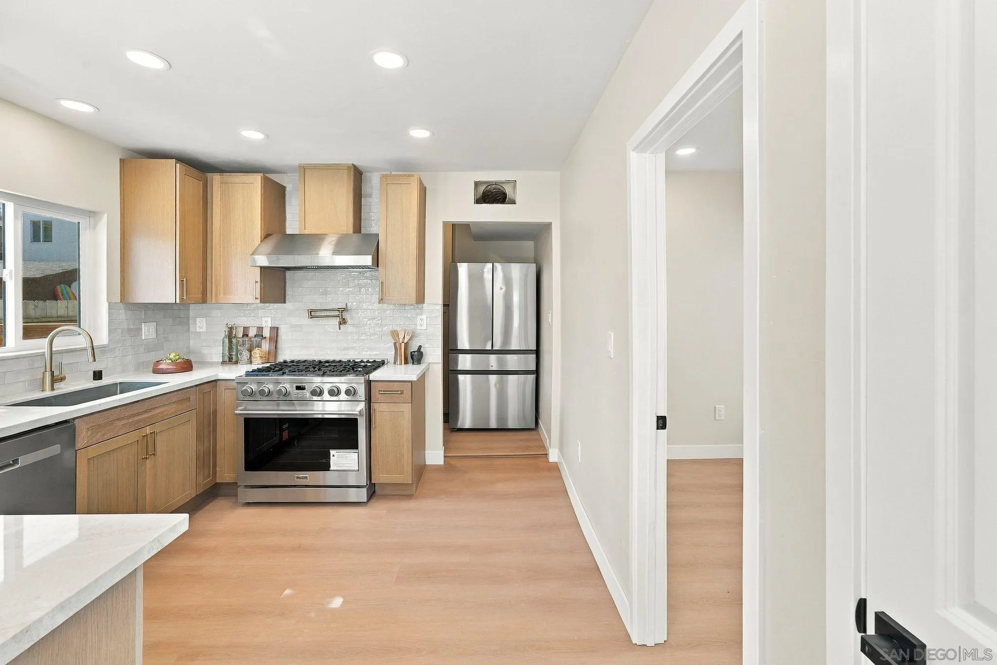 4420 38th St, San Diego, CA 92116 4420 38th St, San Diego, CA 92116