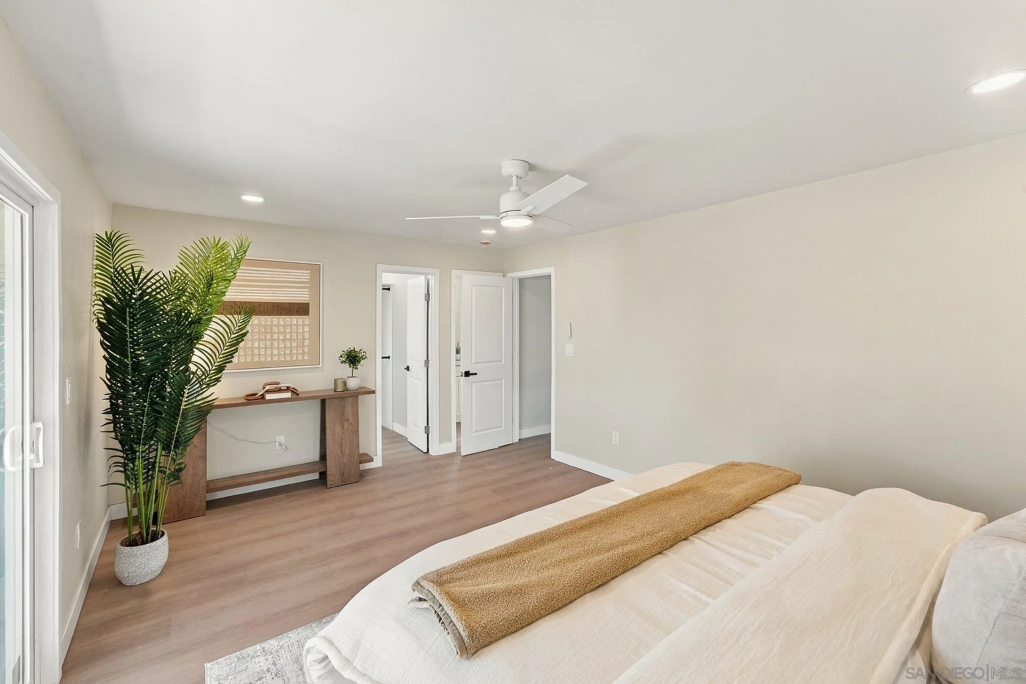 4420 38th St, San Diego, CA 92116 4420 38th St, San Diego, CA 92116