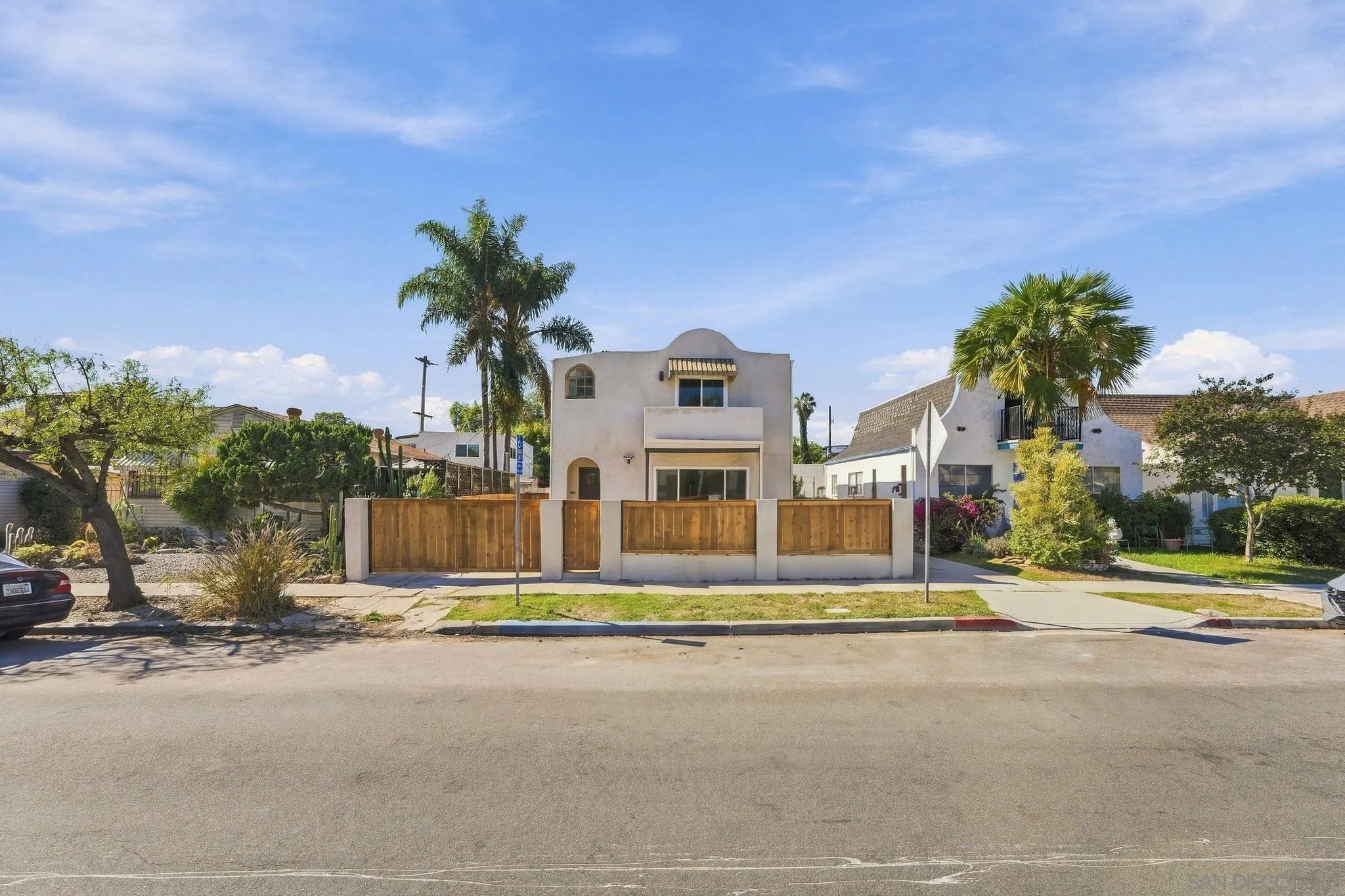 4420 38th St, San Diego, CA 92116 4420 38th St, San Diego, CA 92116