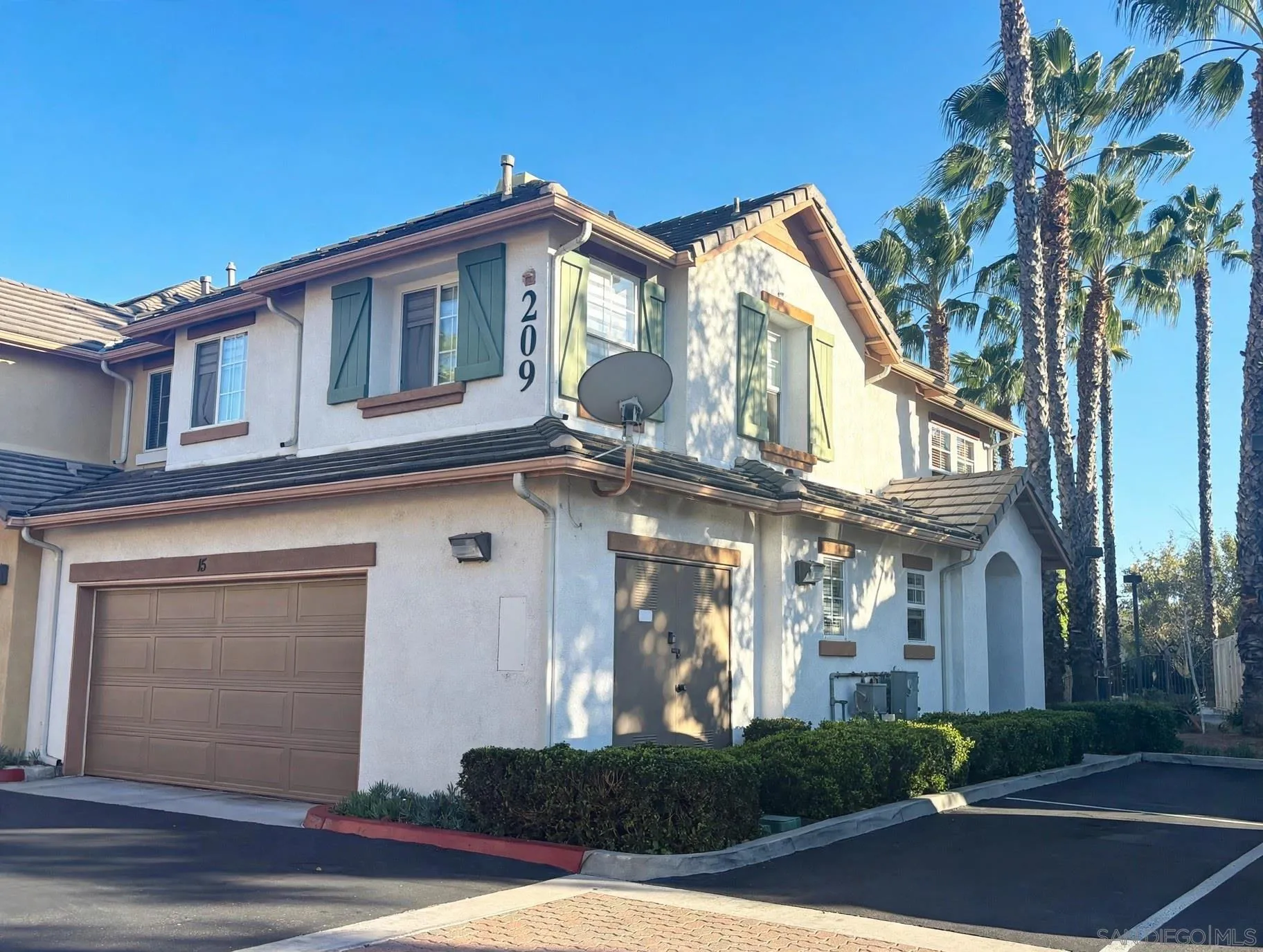 209 River Park Drive, #15, Santee, CA 92071 209 River Park Drive, #15, Santee, CA 92071