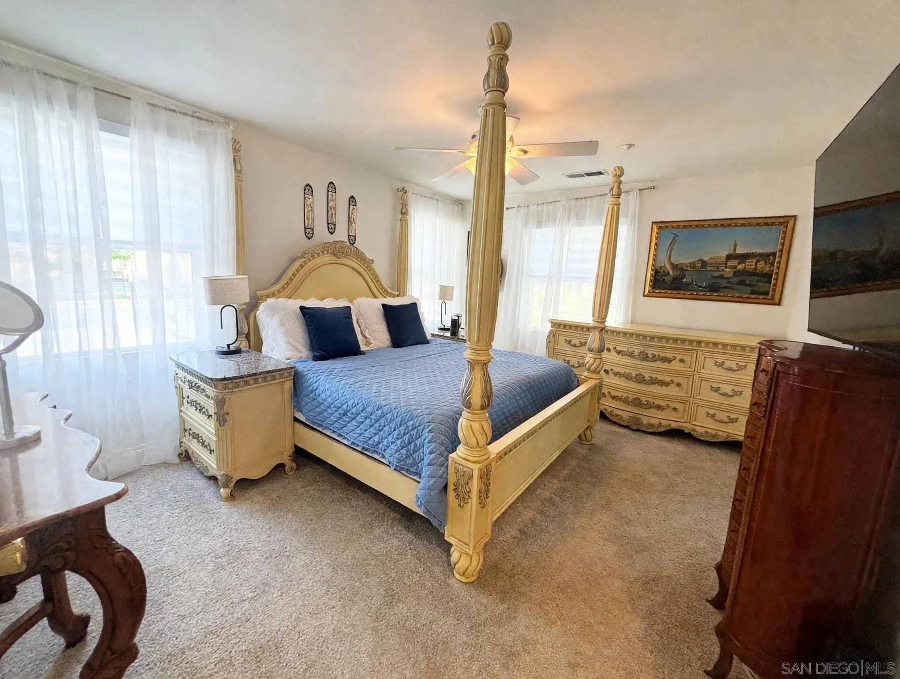 209 River Park Drive, #15, Santee, CA 92071 209 River Park Drive, #15, Santee, CA 92071