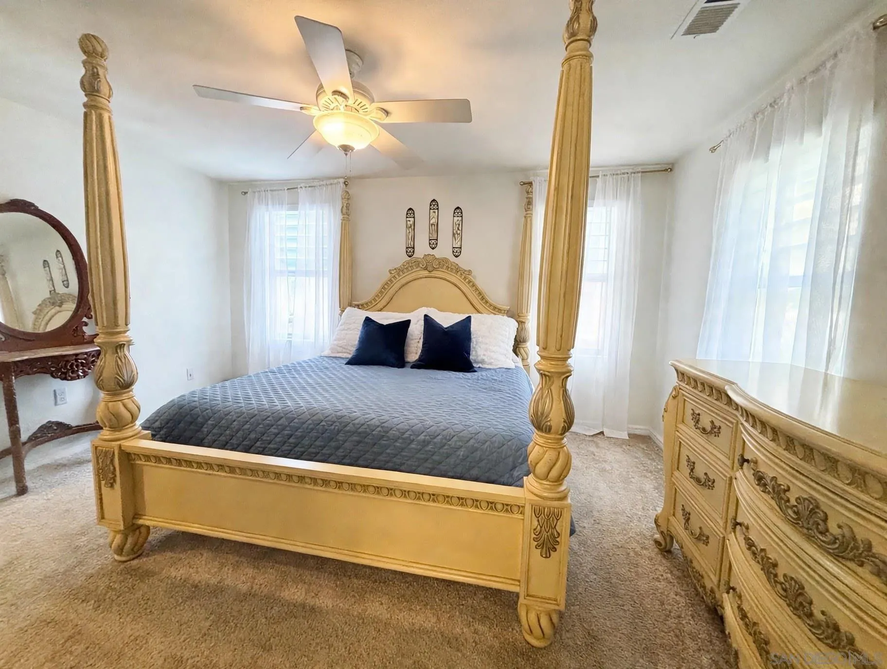 209 River Park Drive, #15, Santee, CA 92071 209 River Park Drive, #15, Santee, CA 92071