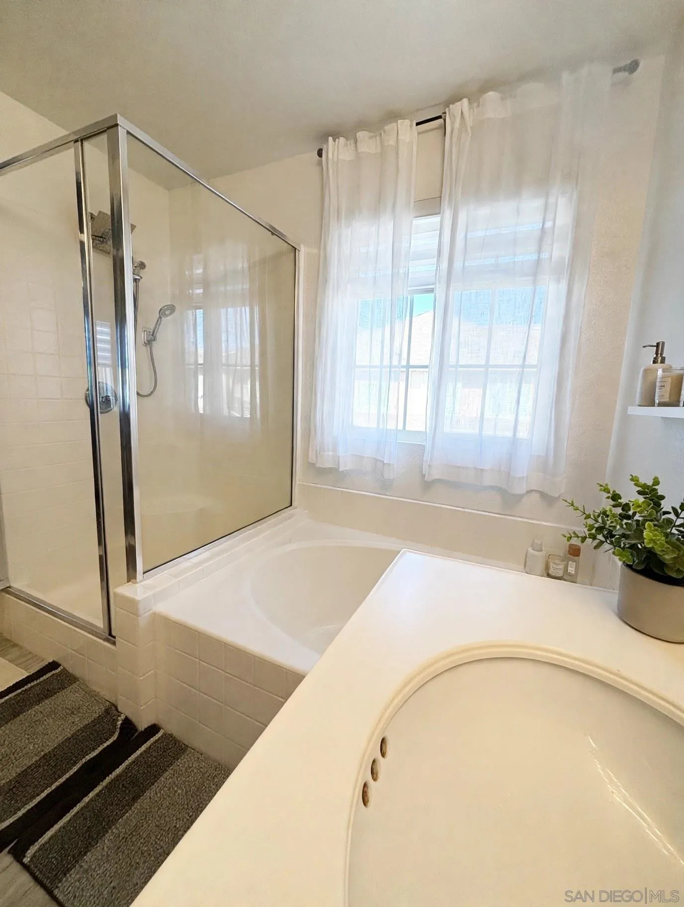 209 River Park Drive, #15, Santee, CA 92071 209 River Park Drive, #15, Santee, CA 92071