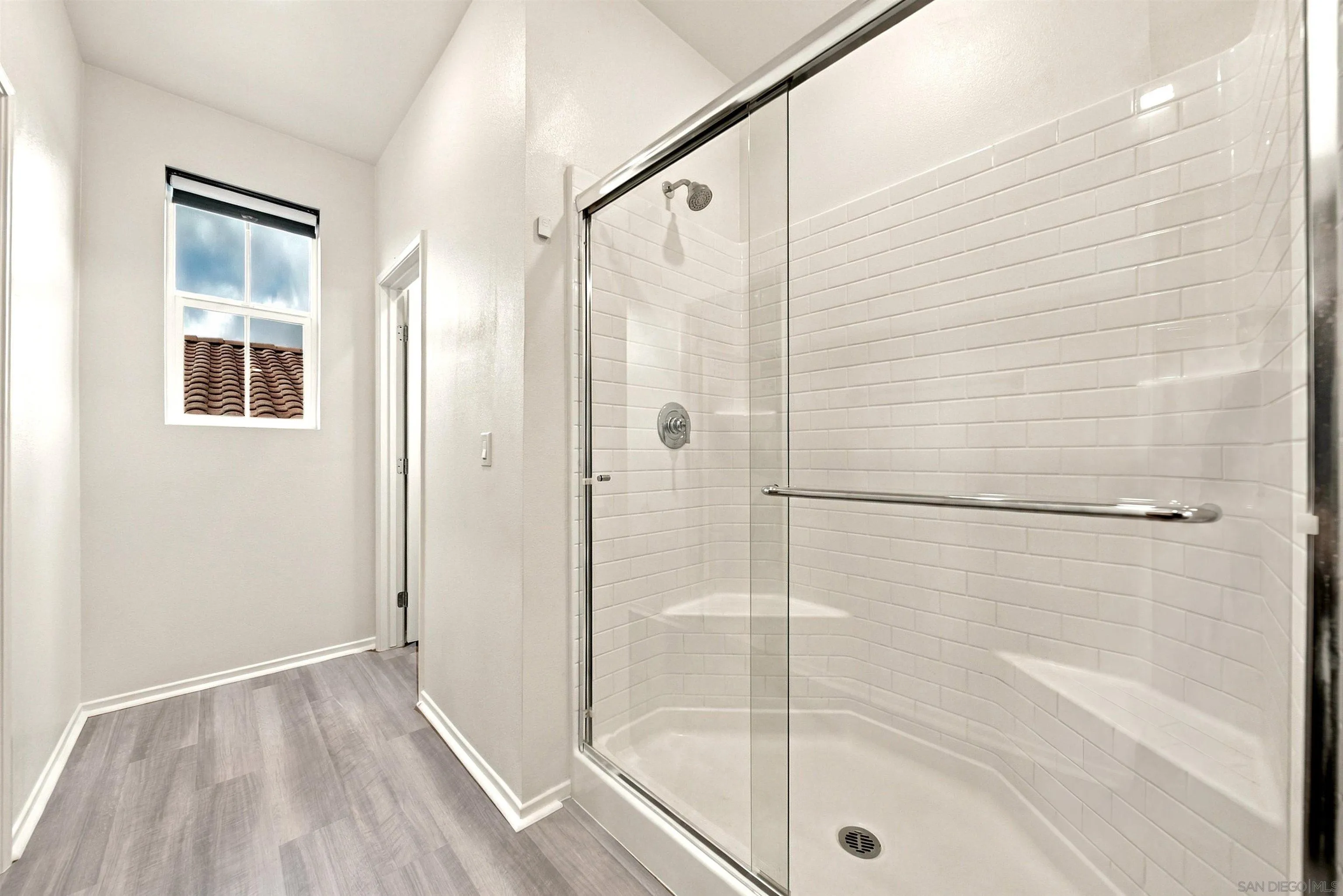 887 Brookdale Dr, Vista, CA 92081 887 Brookdale Dr, Vista, CA 92081