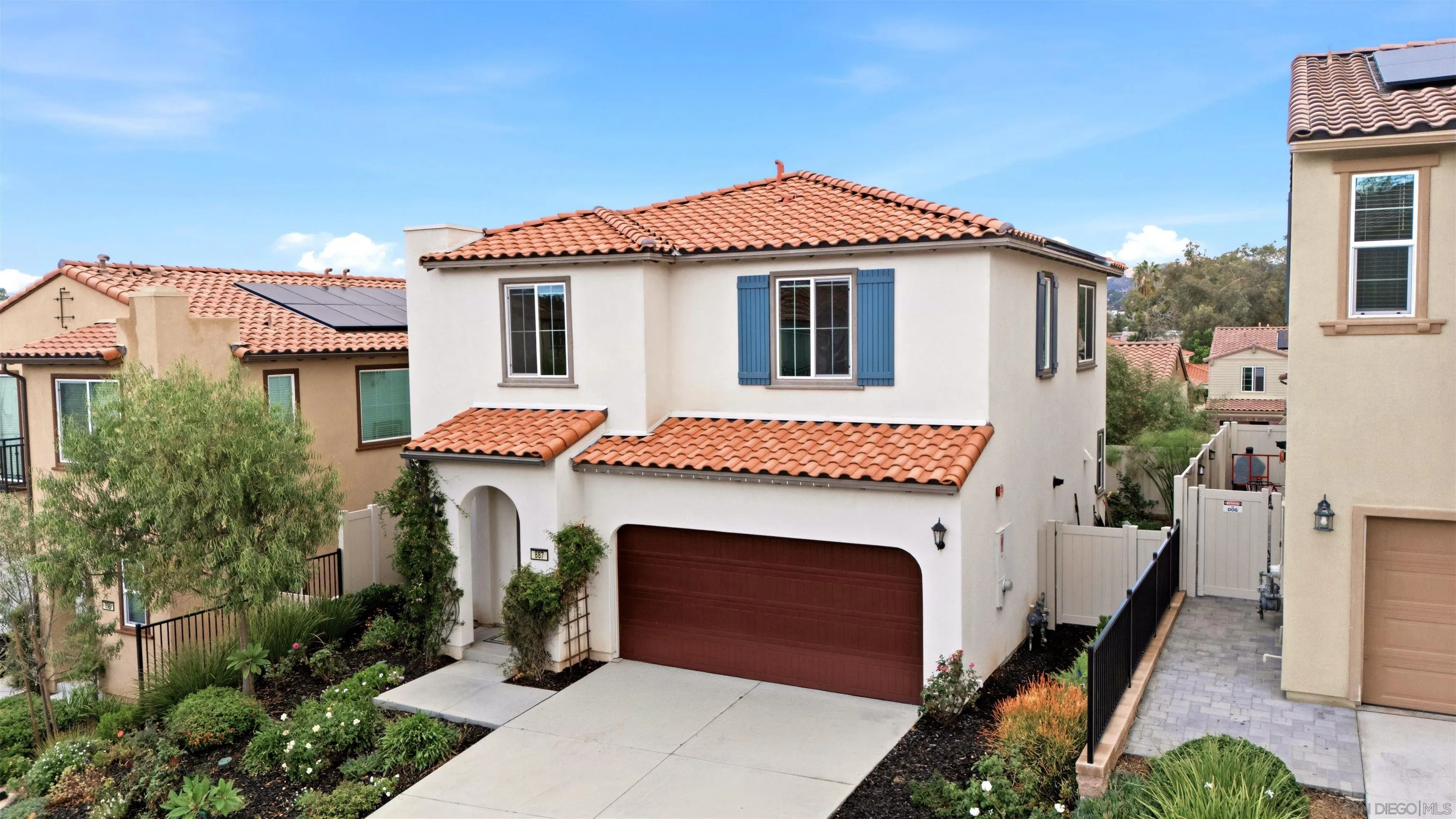 887 Brookdale Dr, Vista, CA 92081 887 Brookdale Dr, Vista, CA 92081