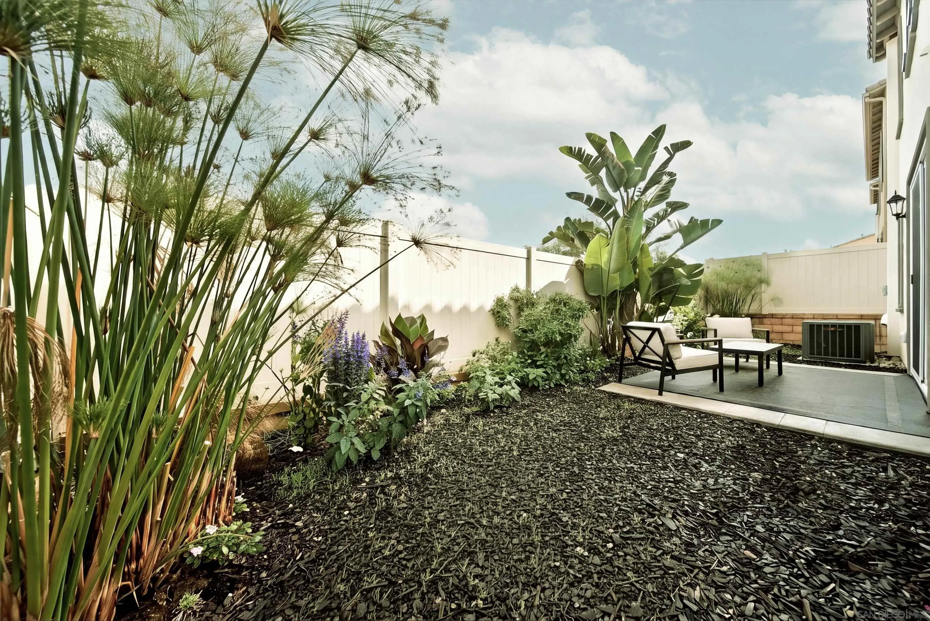 887 Brookdale Dr, Vista, CA 92081 887 Brookdale Dr, Vista, CA 92081