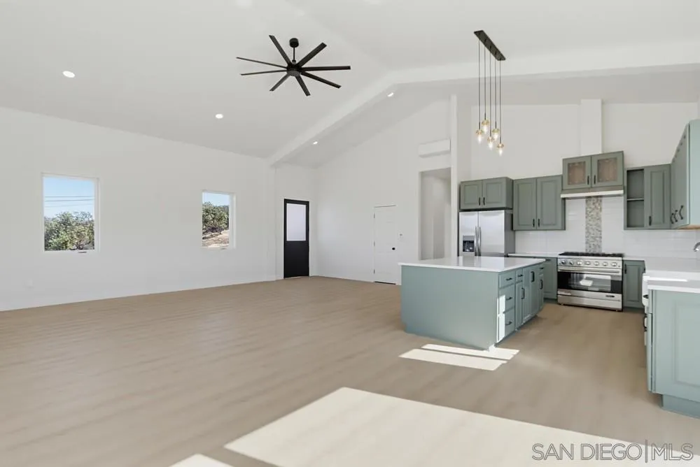 17532 Rav Ct, Jamul, CA 91935 Entry