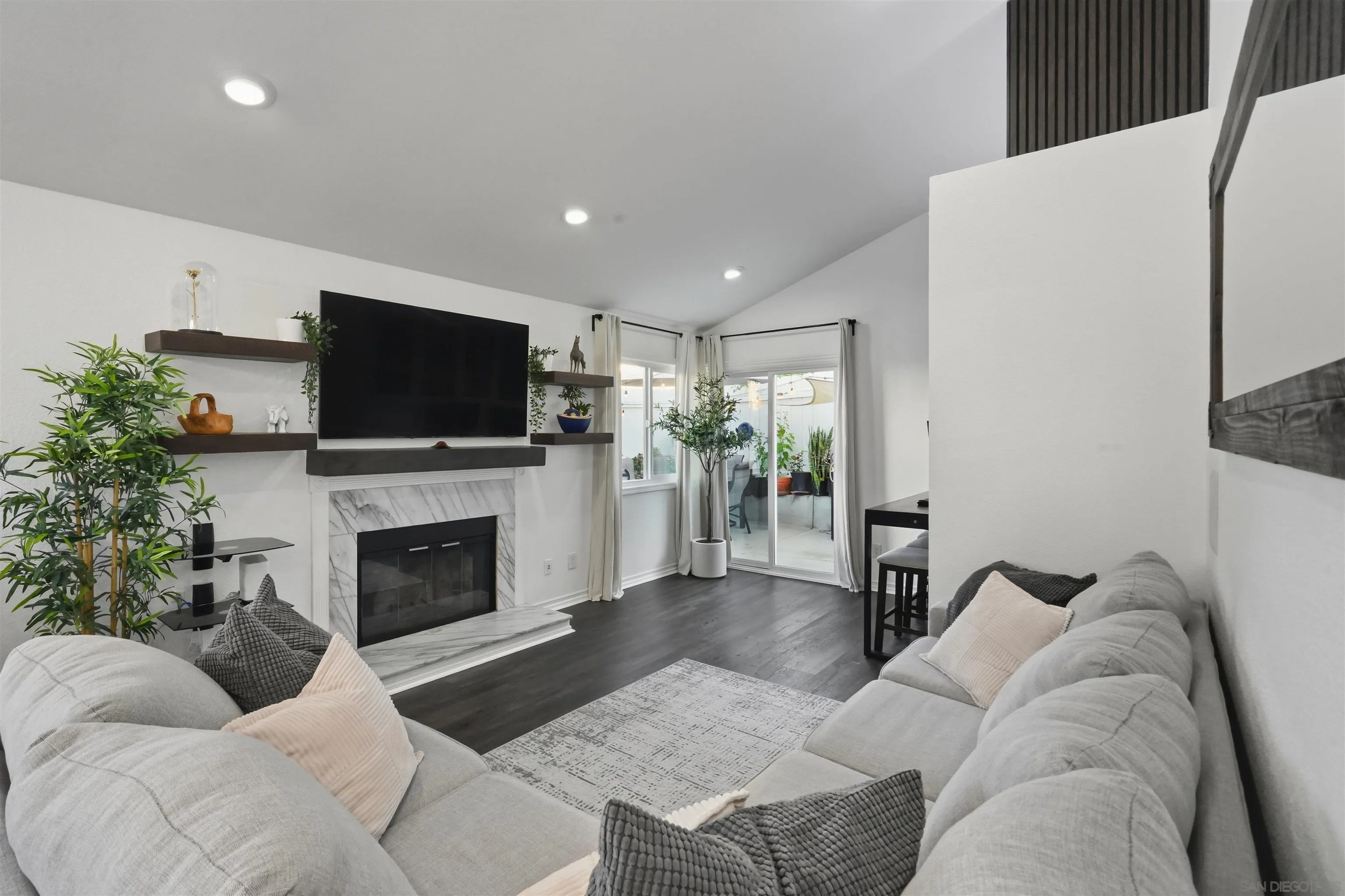359 61St, San Diego, CA 92114 359 61St, San Diego, CA 92114