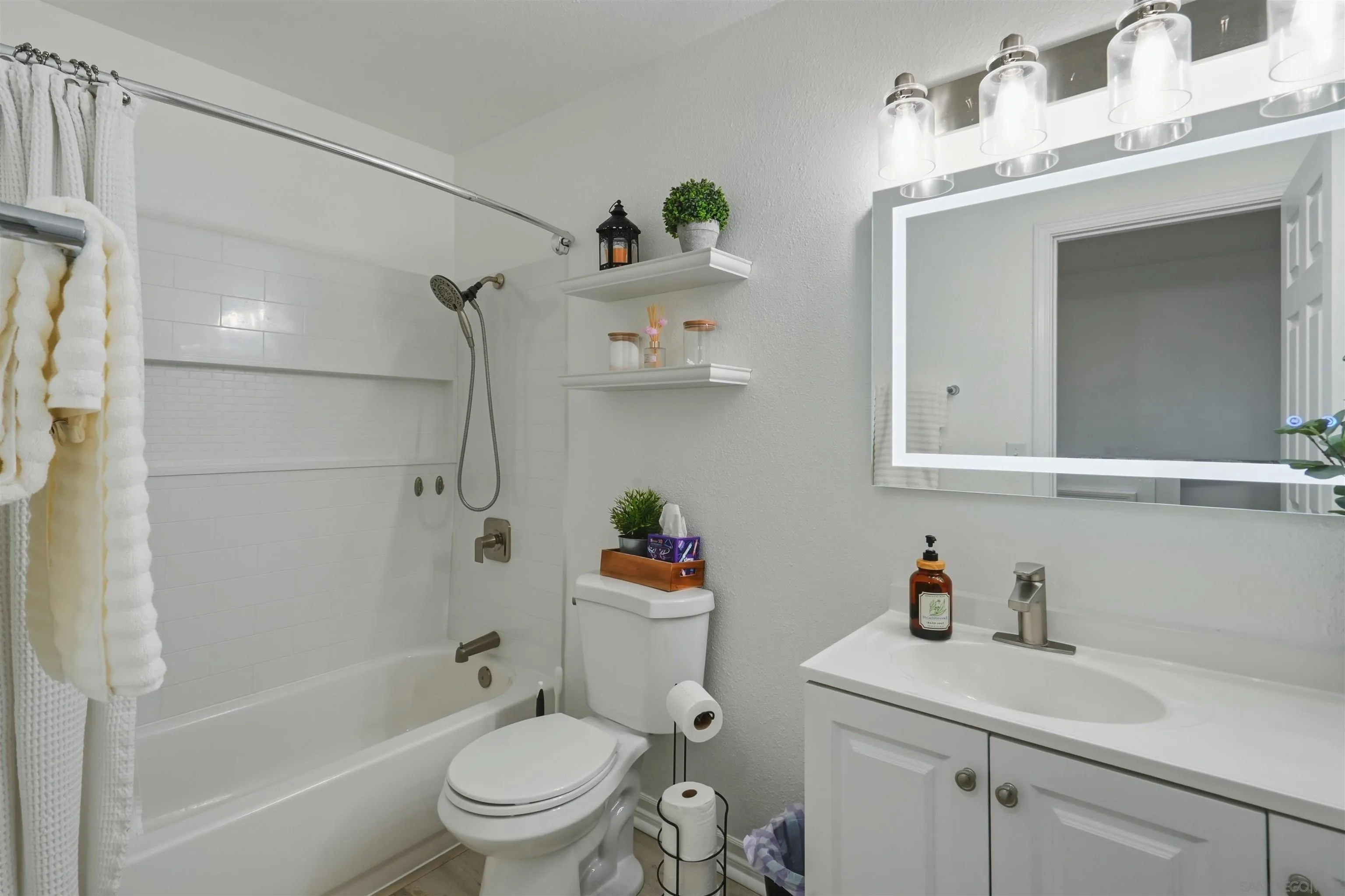 359 61St, San Diego, CA 92114 359 61St, San Diego, CA 92114