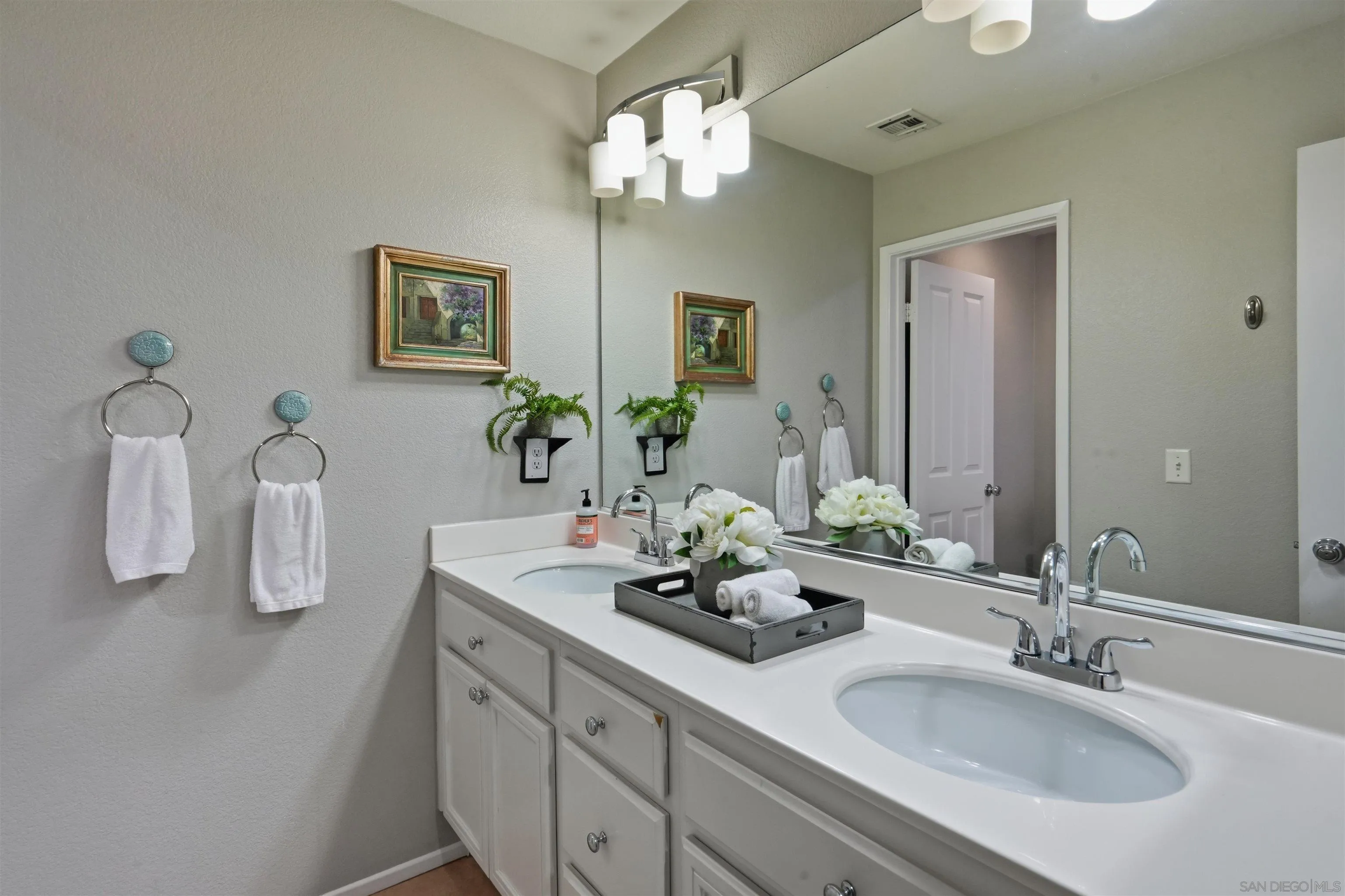 1335 Caminito Pietro, #84, Chula Vista, CA 91915 1335 Caminito Pietro, #84, Chula Vista, CA 91915