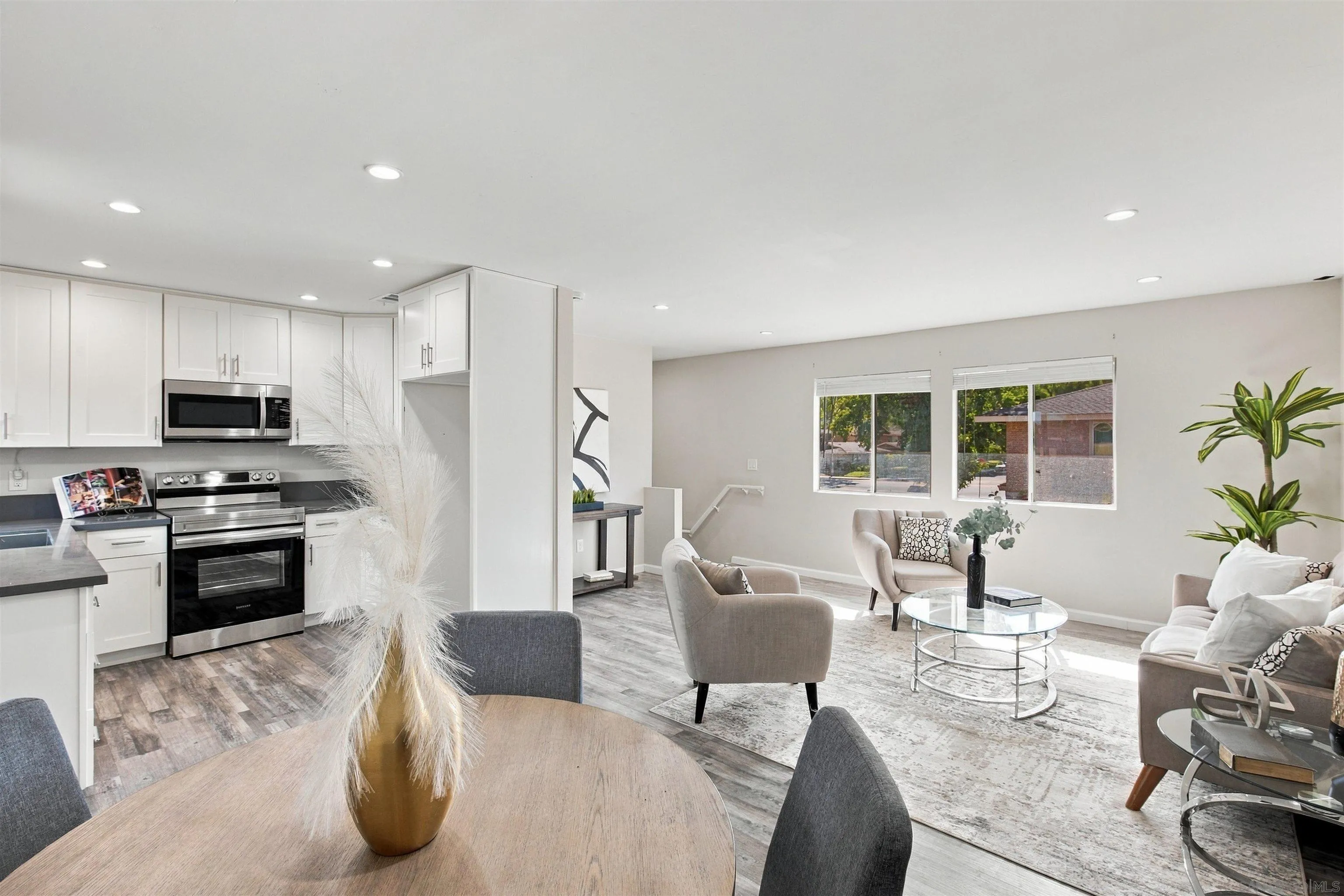 916 Amistad Ct, #D, El Cajon, CA 92019 916 Amistad Ct, #D, El Cajon, CA 92019