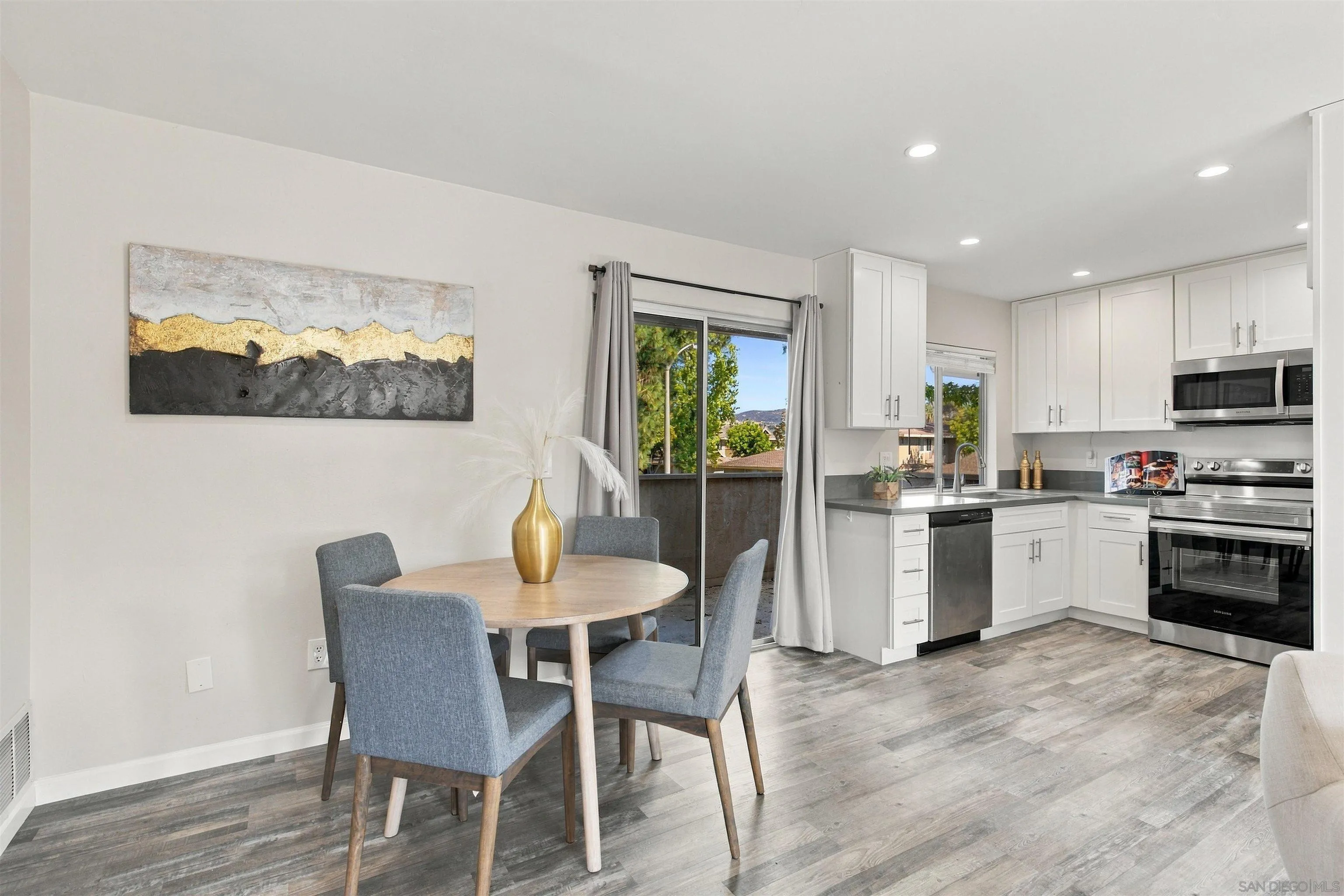 916 Amistad Ct, #D, El Cajon, CA 92019 916 Amistad Ct, #D, El Cajon, CA 92019