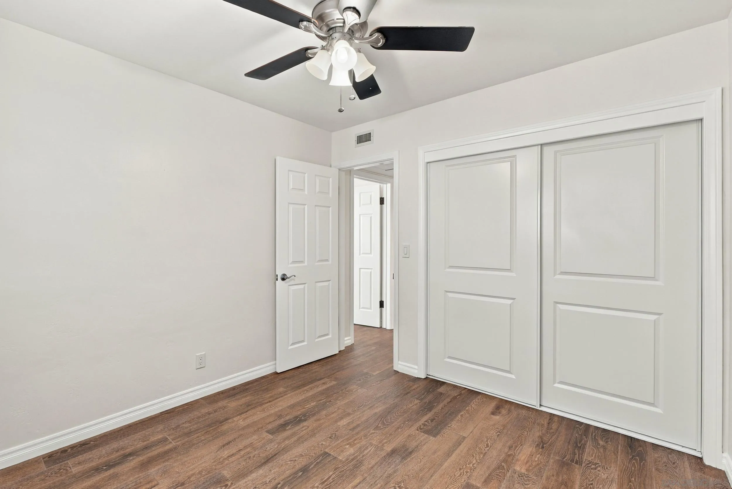 6068 Henderson Dr., La Mesa, CA 91942 6068 Henderson Dr., La Mesa, CA 91942