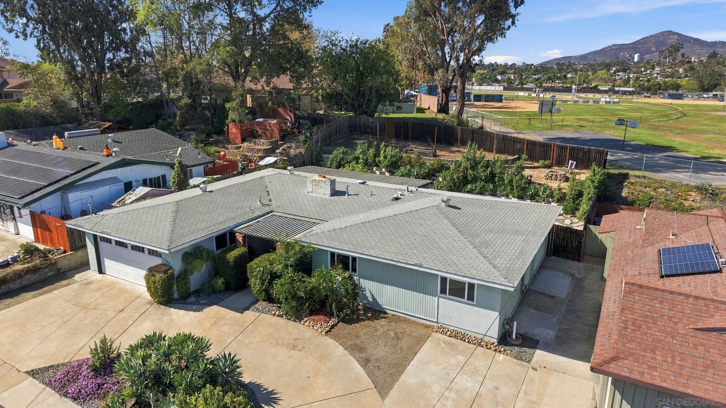 6068 Henderson Dr., La Mesa, CA 91942 6068 Henderson Dr., La Mesa, CA 91942