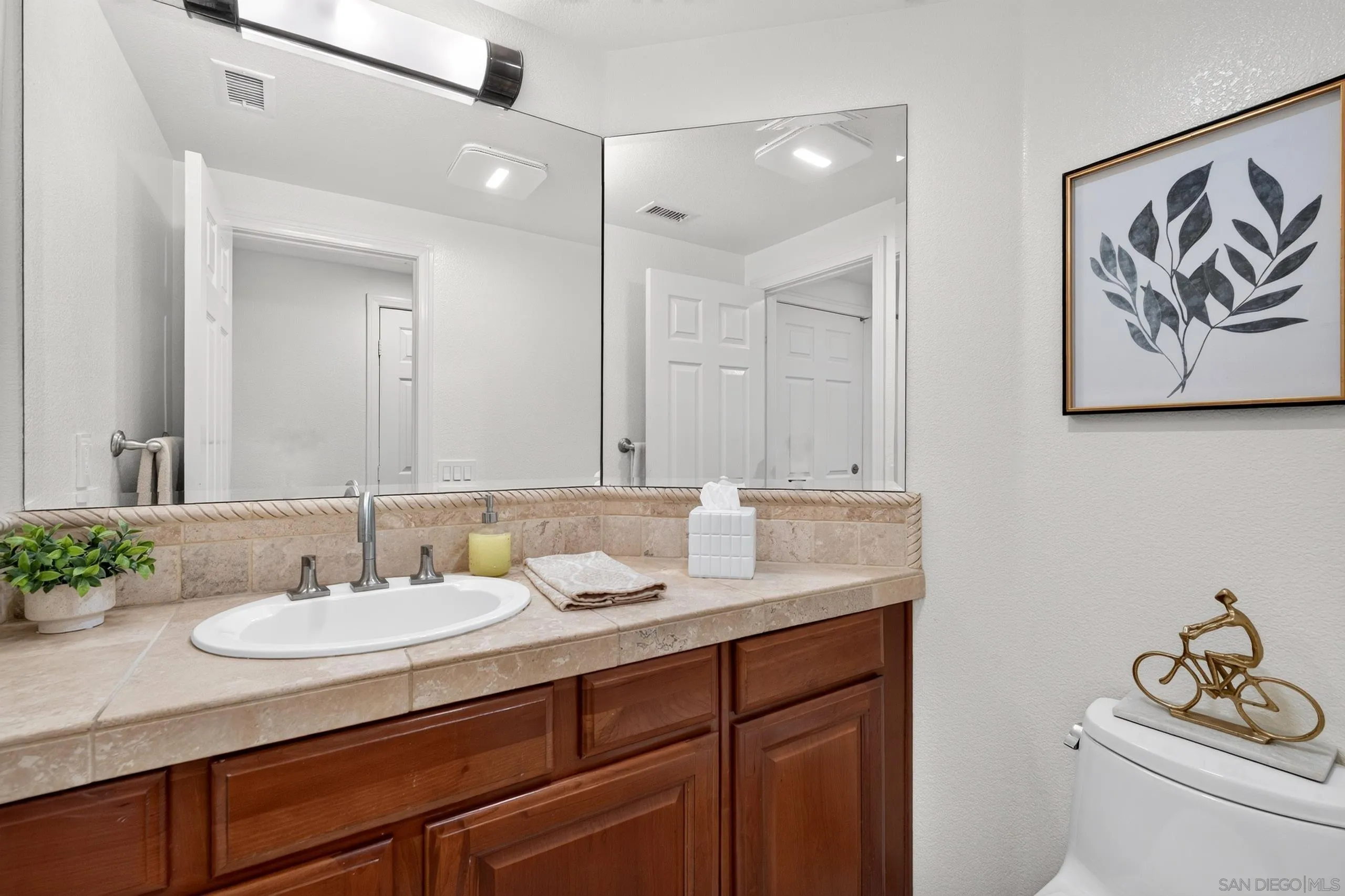 1380 Caminito Balada, La Jolla, CA 92037 1380 Caminito Balada, La Jolla, CA 92037
