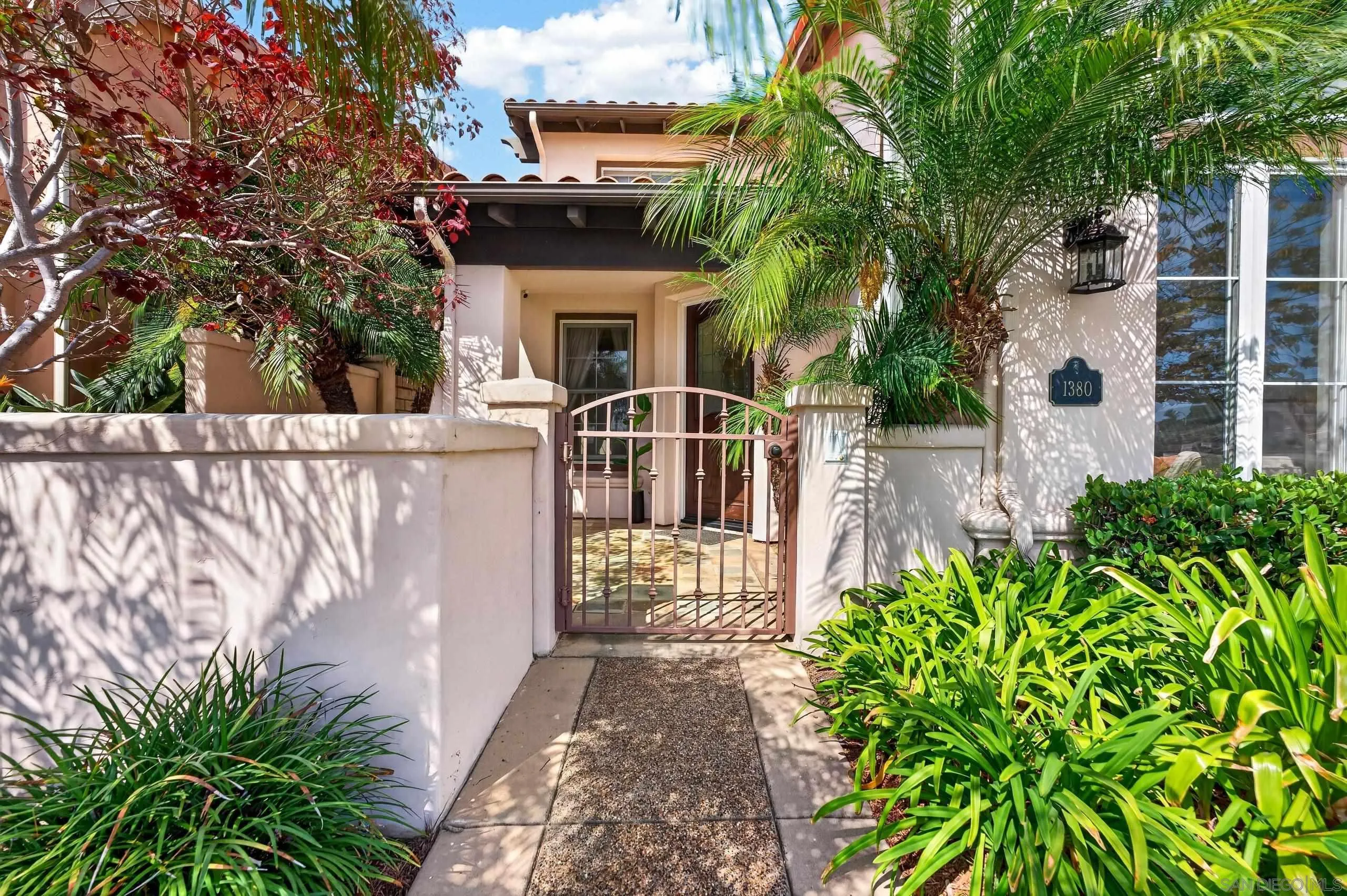 1380 Caminito Balada, La Jolla, CA 92037 1380 Caminito Balada, La Jolla, CA 92037