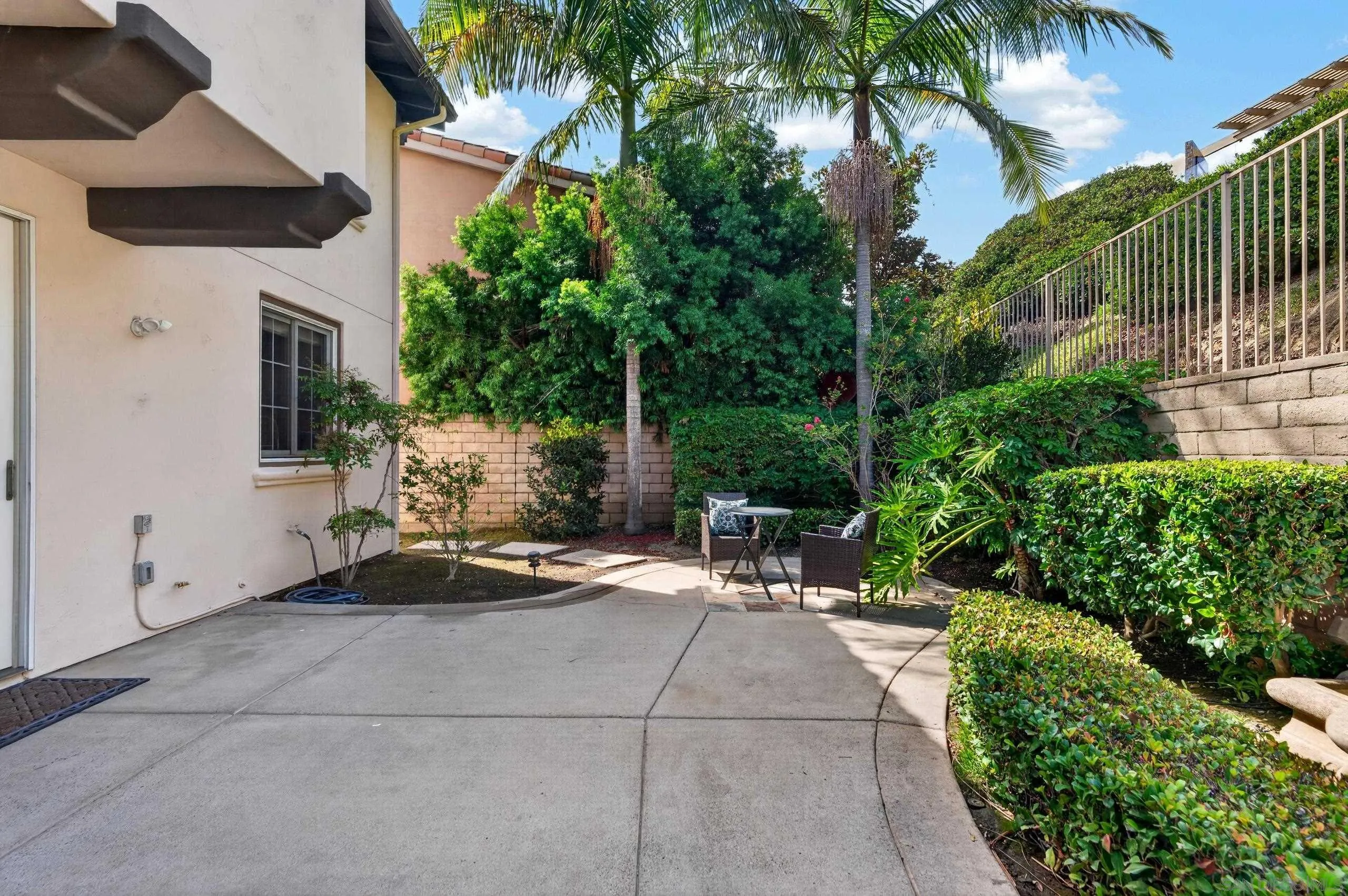 1380 Caminito Balada, La Jolla, CA 92037 1380 Caminito Balada, La Jolla, CA 92037