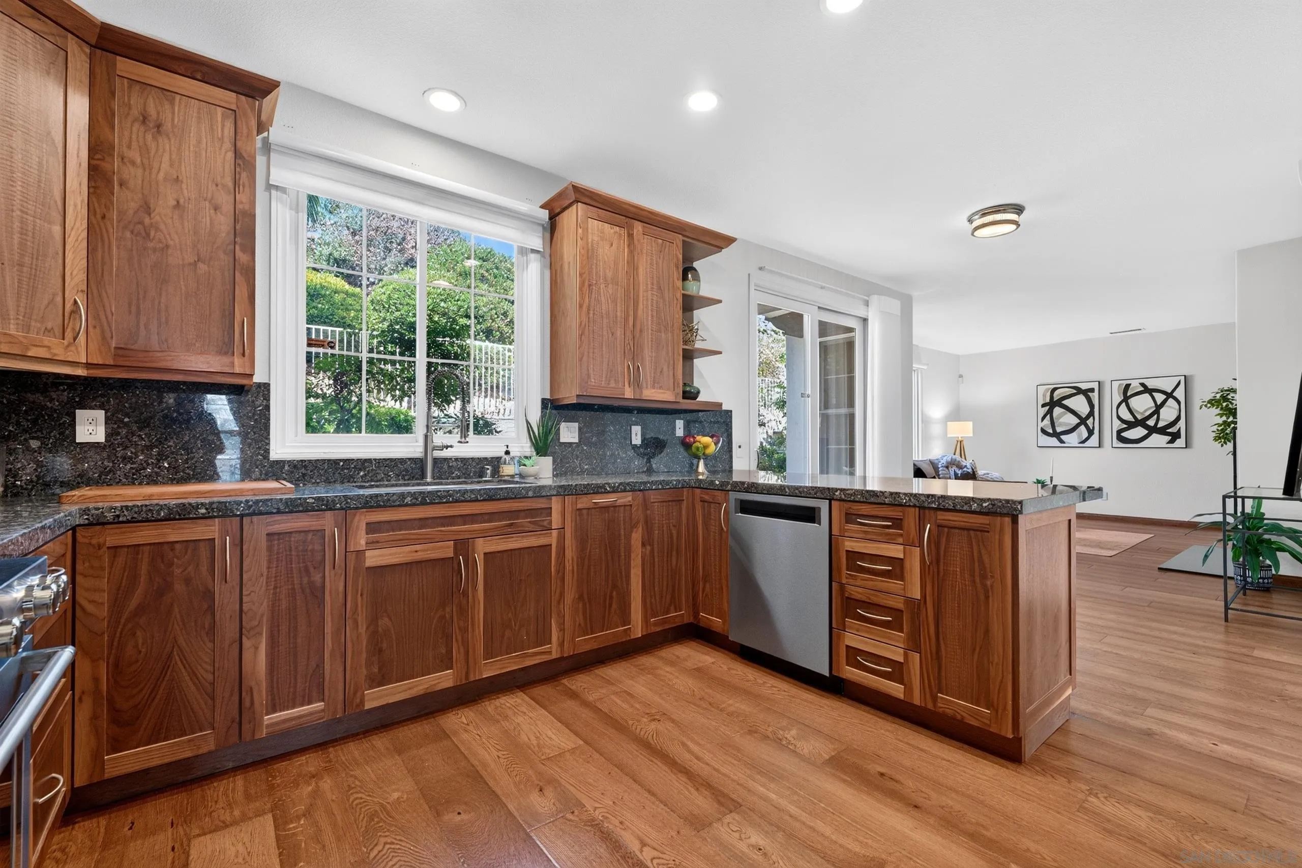 1380 Caminito Balada, La Jolla, CA 92037 1380 Caminito Balada, La Jolla, CA 92037