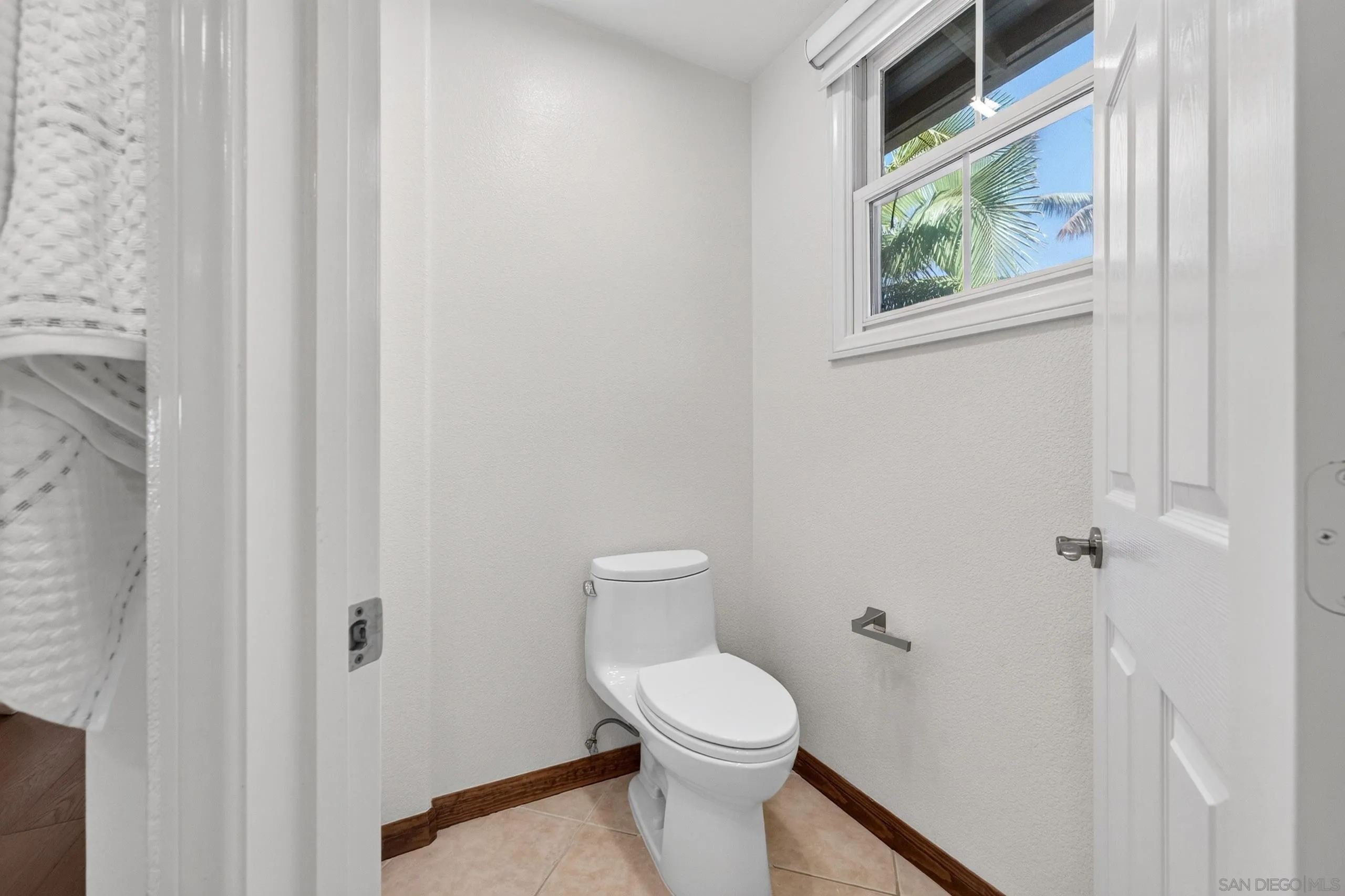 1380 Caminito Balada, La Jolla, CA 92037 1380 Caminito Balada, La Jolla, CA 92037
