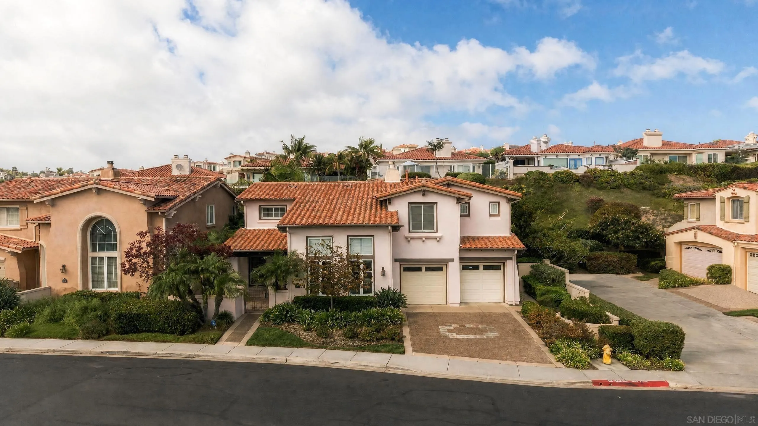 1380 Caminito Balada, La Jolla, CA 92037 1380 Caminito Balada, La Jolla, CA 92037