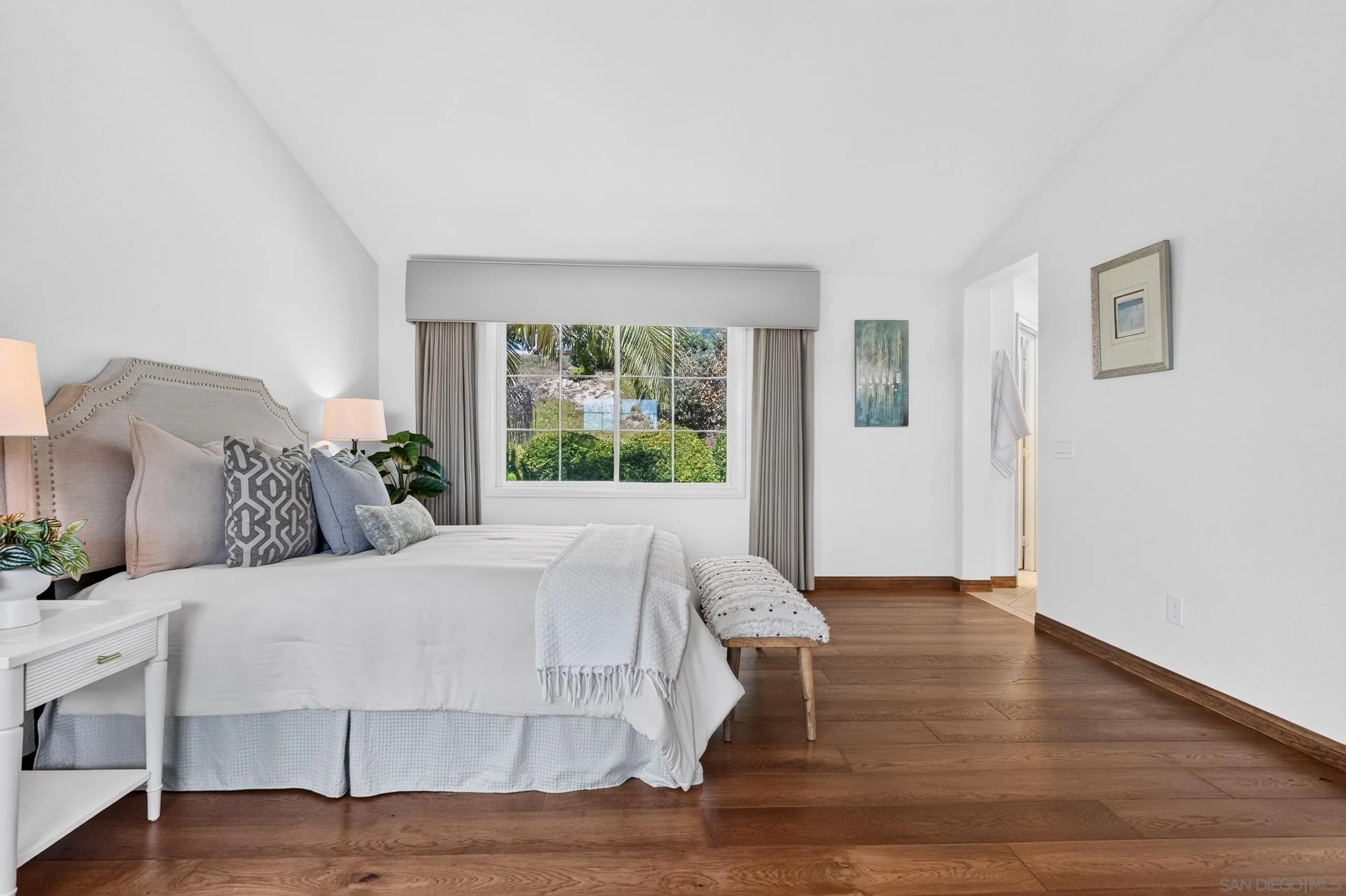1380 Caminito Balada, La Jolla, CA 92037 1380 Caminito Balada, La Jolla, CA 92037