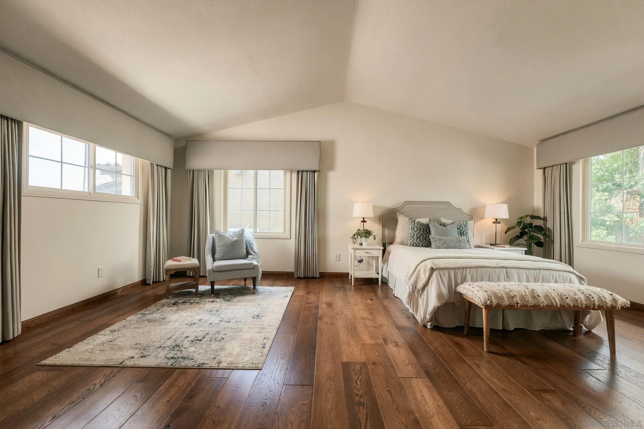 1380 Caminito Balada, La Jolla, CA 92037 1380 Caminito Balada, La Jolla, CA 92037