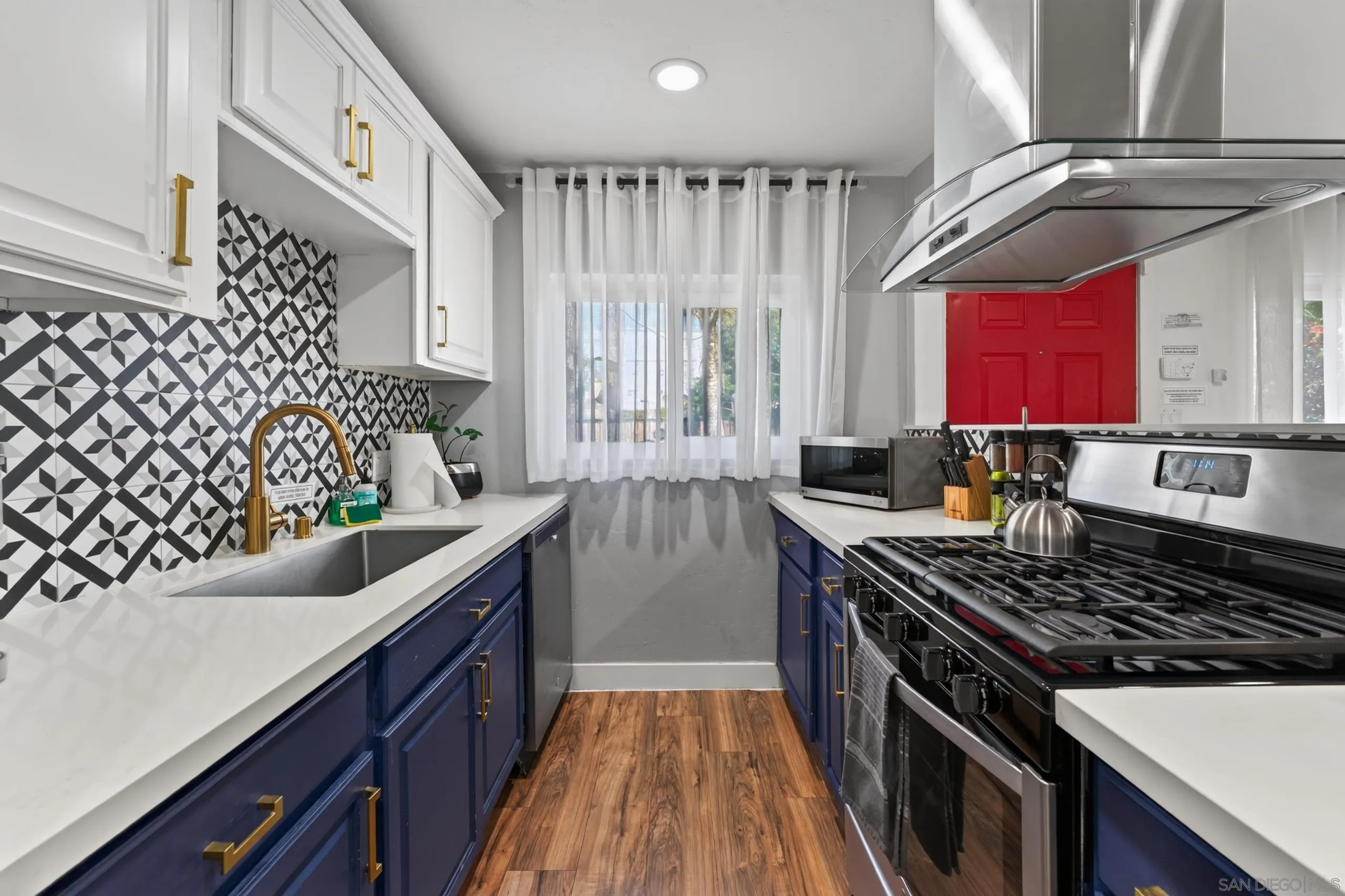 4029 Delta St, San Diego, CA 92113 4029 Delta St, San Diego, CA 92113