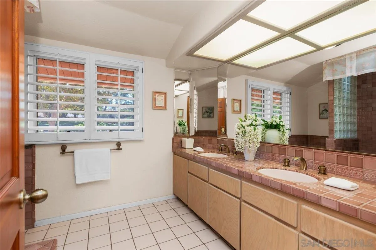 30458 Cool Valley Highlands Rd, Valley Center, CA 92082 30458 Cool Valley Highlands Rd, Valley Center, CA 92082