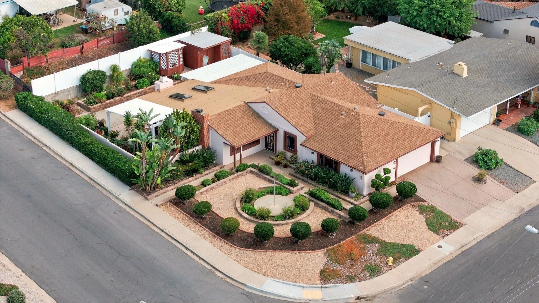 https://cdn.realtyfeed.com/cdn/127/260025985/ae33d3a753732b66dfe8f509c32beb64.webp