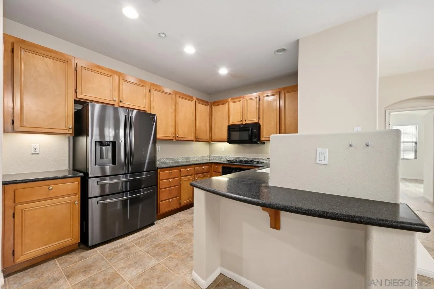 https://cdn.realtyfeed.com/cdn/127/260026024/129a00449abcd69e5f310c7505ca3ed6.webp