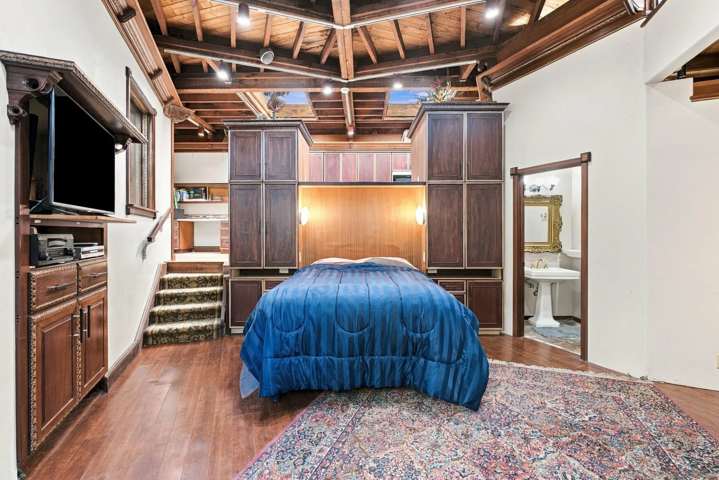 https://cdn.realtyfeed.com/cdn/127/260026025/7a9fbf61a3fdd8f6c7b4229c07683024.webp