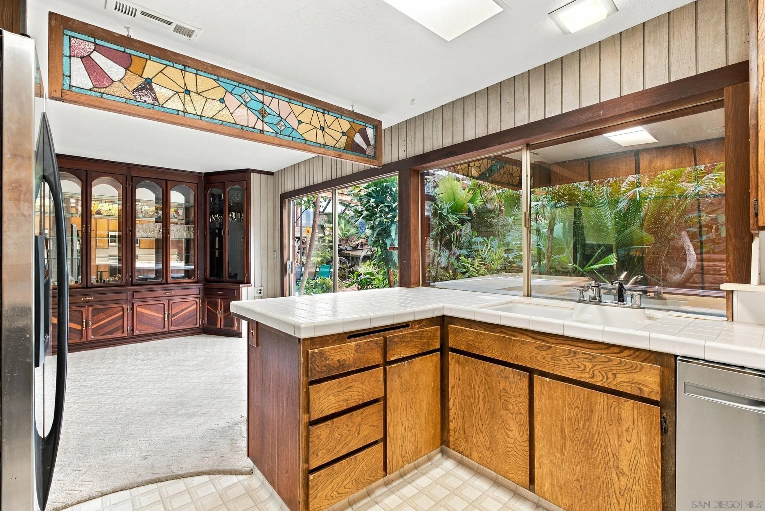 https://cdn.realtyfeed.com/cdn/127/260026025/865fa61389f8d0240d97c7c1e7adfcff.webp