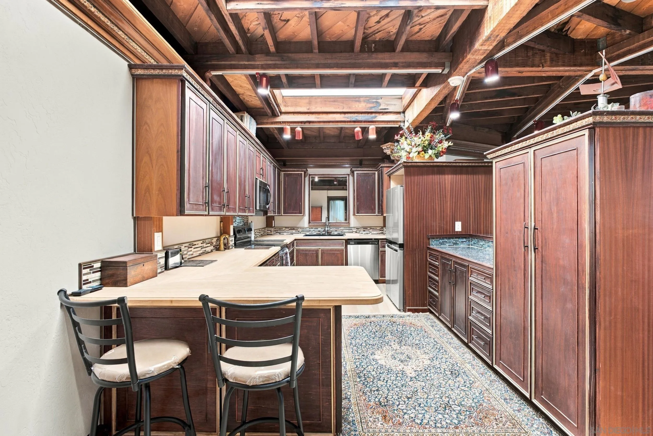 https://cdn.realtyfeed.com/cdn/127/260026025/8c6571b37ba0109a08cc43c62e27fb04.webp