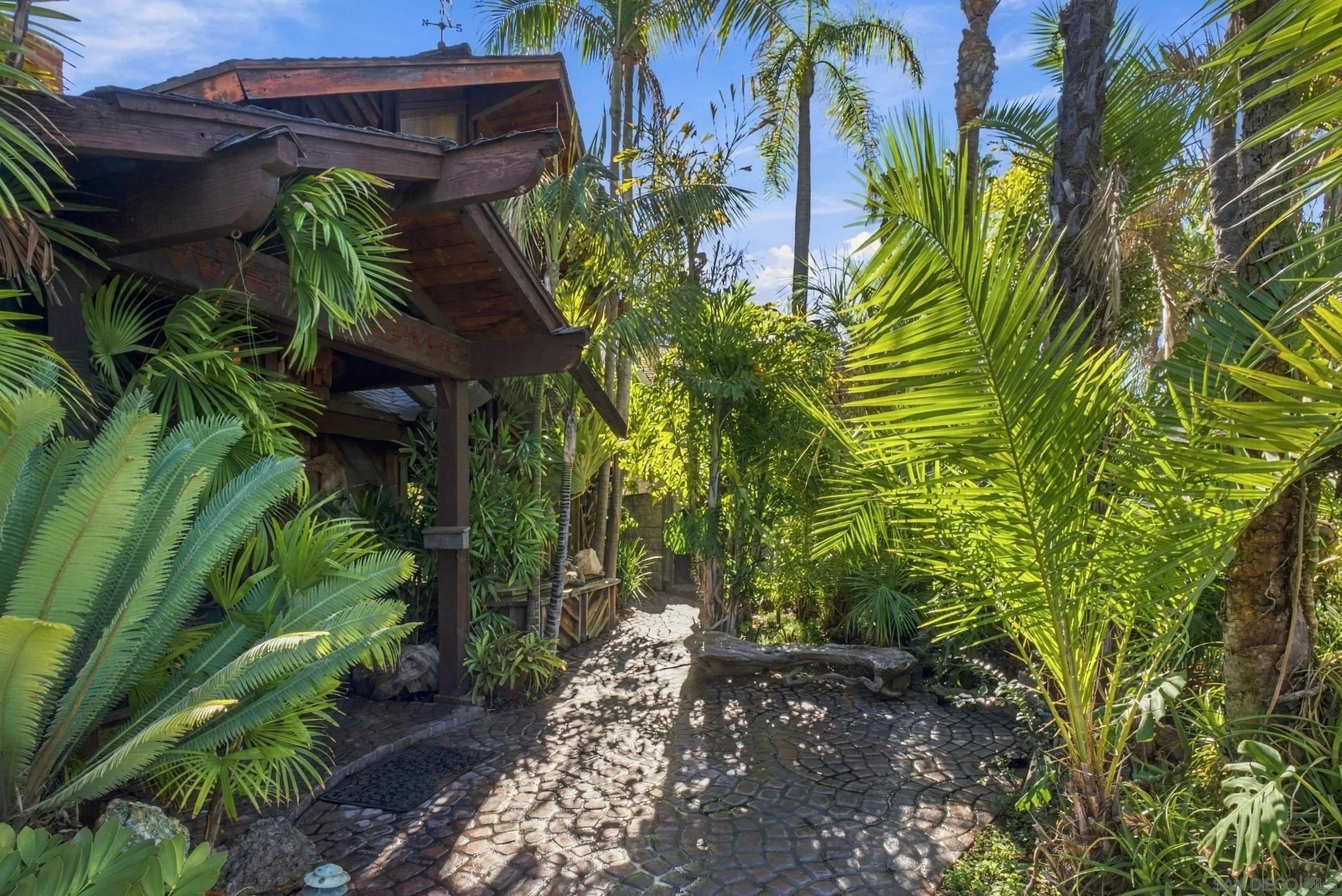 https://cdn.realtyfeed.com/cdn/127/260026025/b853d30bae63c03b492ec407fb038574.webp