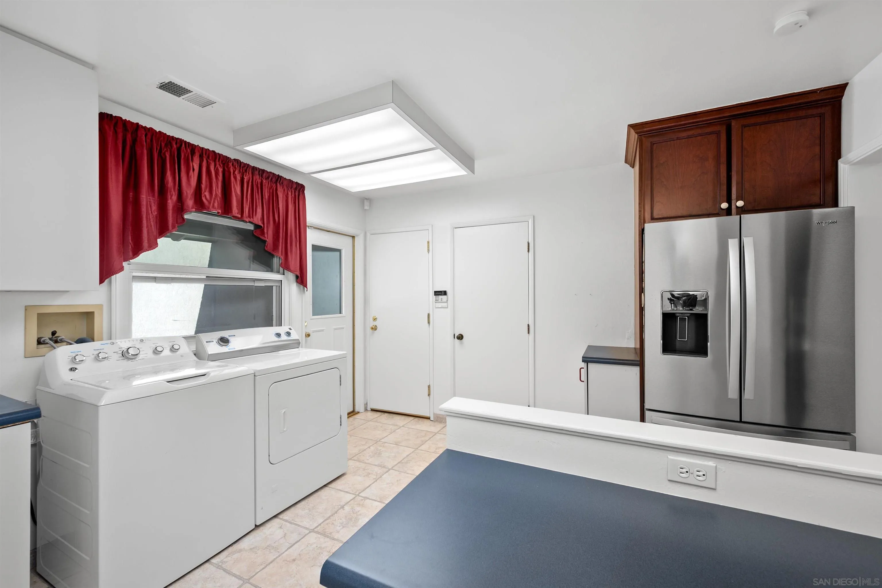 https://cdn.realtyfeed.com/cdn/127/2600262/9409c4ca5aa8f1b1d27194dda3f62459.webp