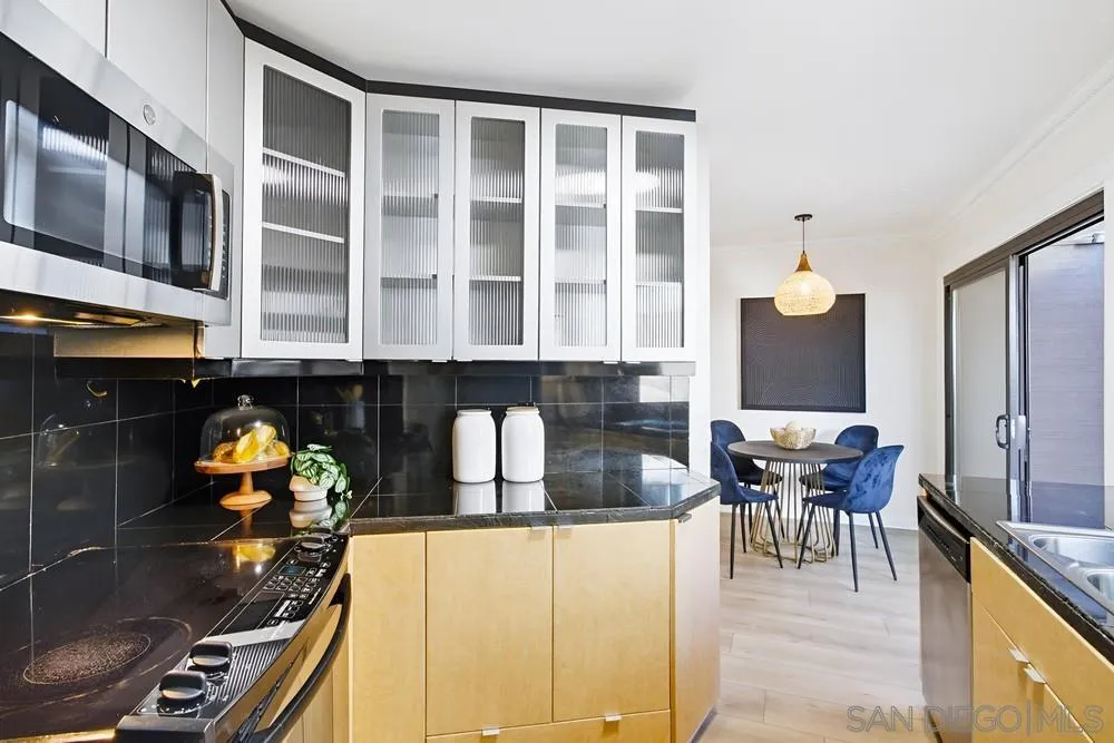 Photo #14: 2600263 Listing: Photo #14