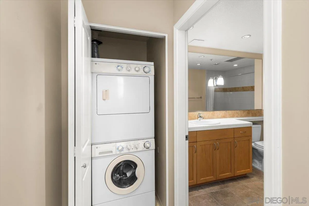 Photo #30: 2600265 Listing: Photo #30