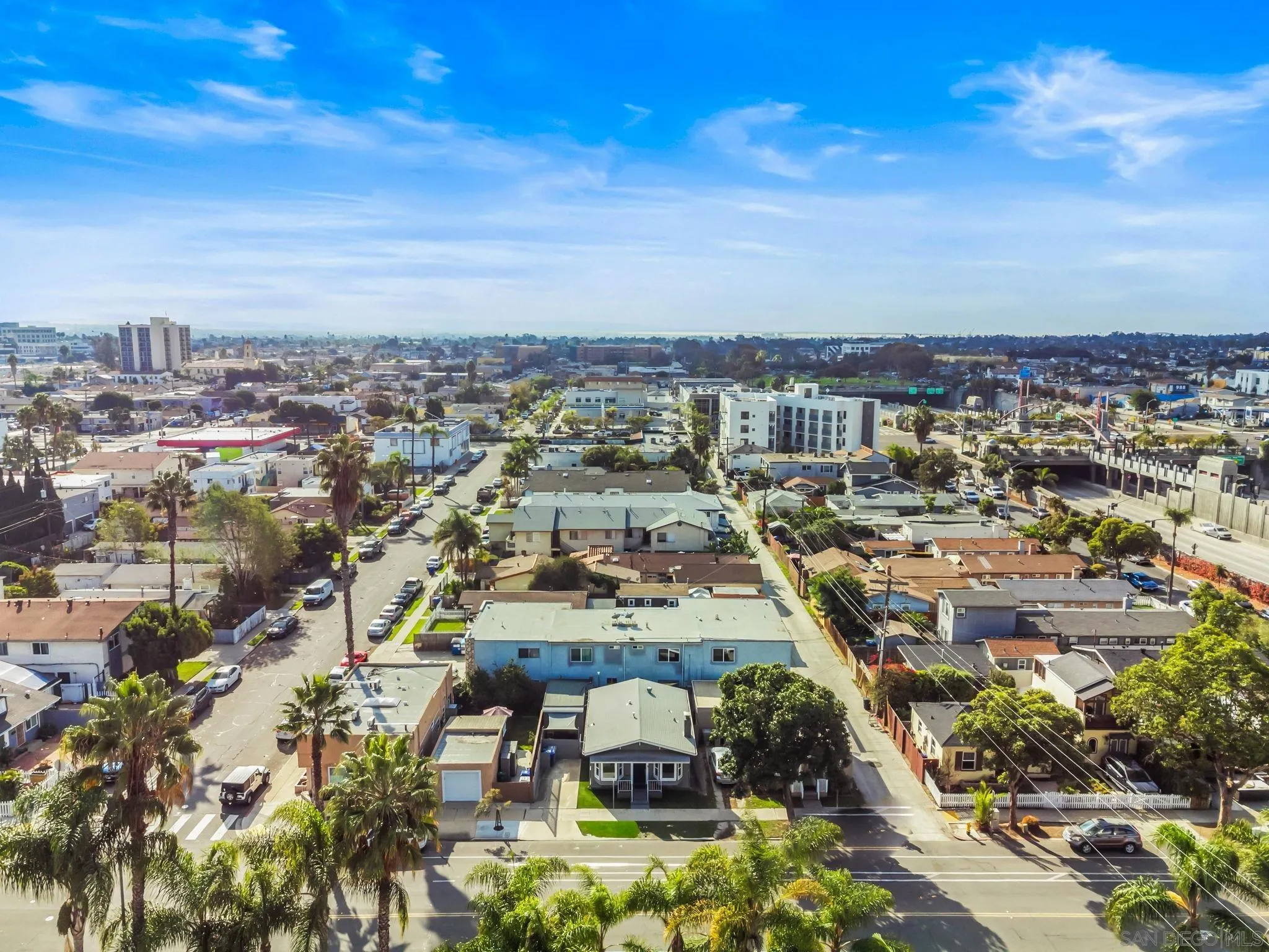 https://cdn.realtyfeed.com/cdn/127/2600266/99f55778b98932ab42f16d46b48d5a7f.webp
