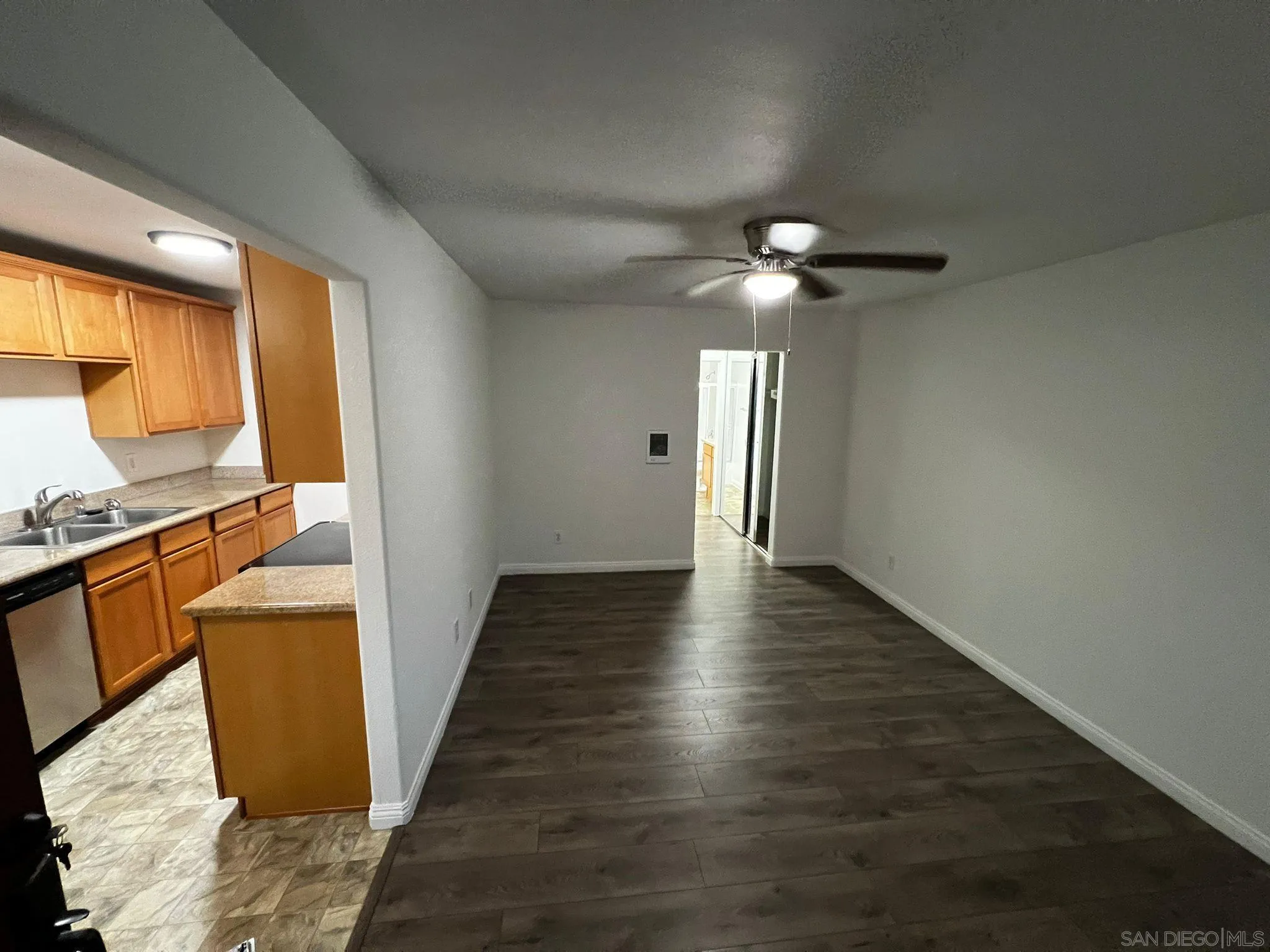 Photo #2: 2600271 Listing: Photo #2