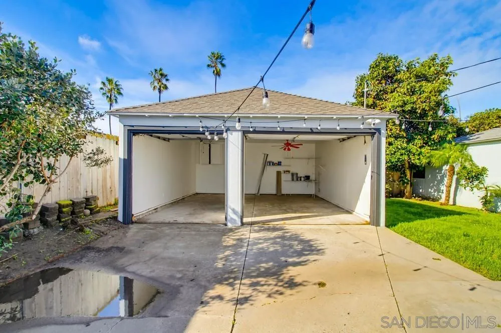 https://cdn.realtyfeed.com/cdn/127/2600272/e1116b9ce157c62cb57af8cc711ac4a5.webp