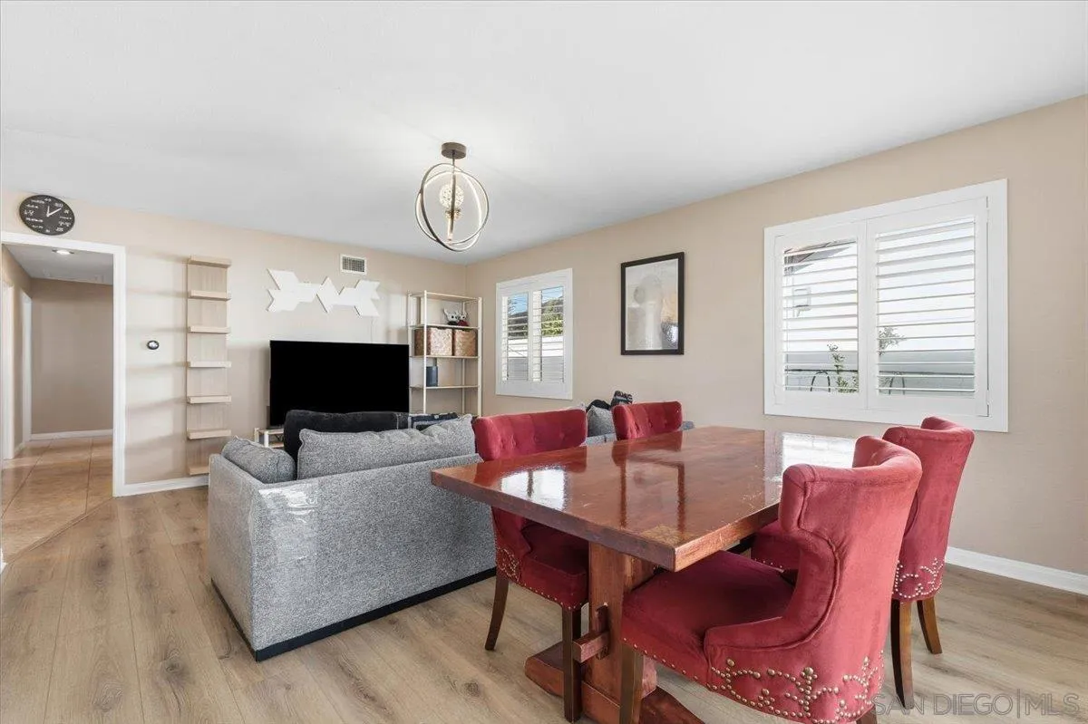 https://cdn.realtyfeed.com/cdn/127/2600277/8169928d7074b9571b133b4afa734845.webp