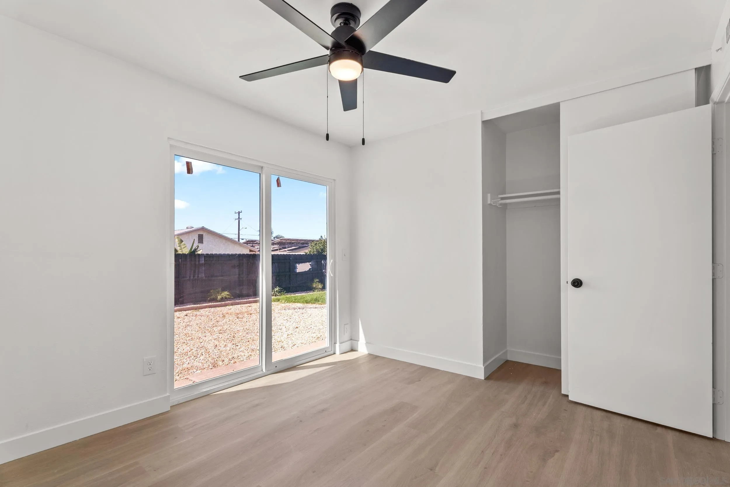 https://cdn.realtyfeed.com/cdn/127/2600279/e554ae7a165c8466586f3c98a10b3189.webp