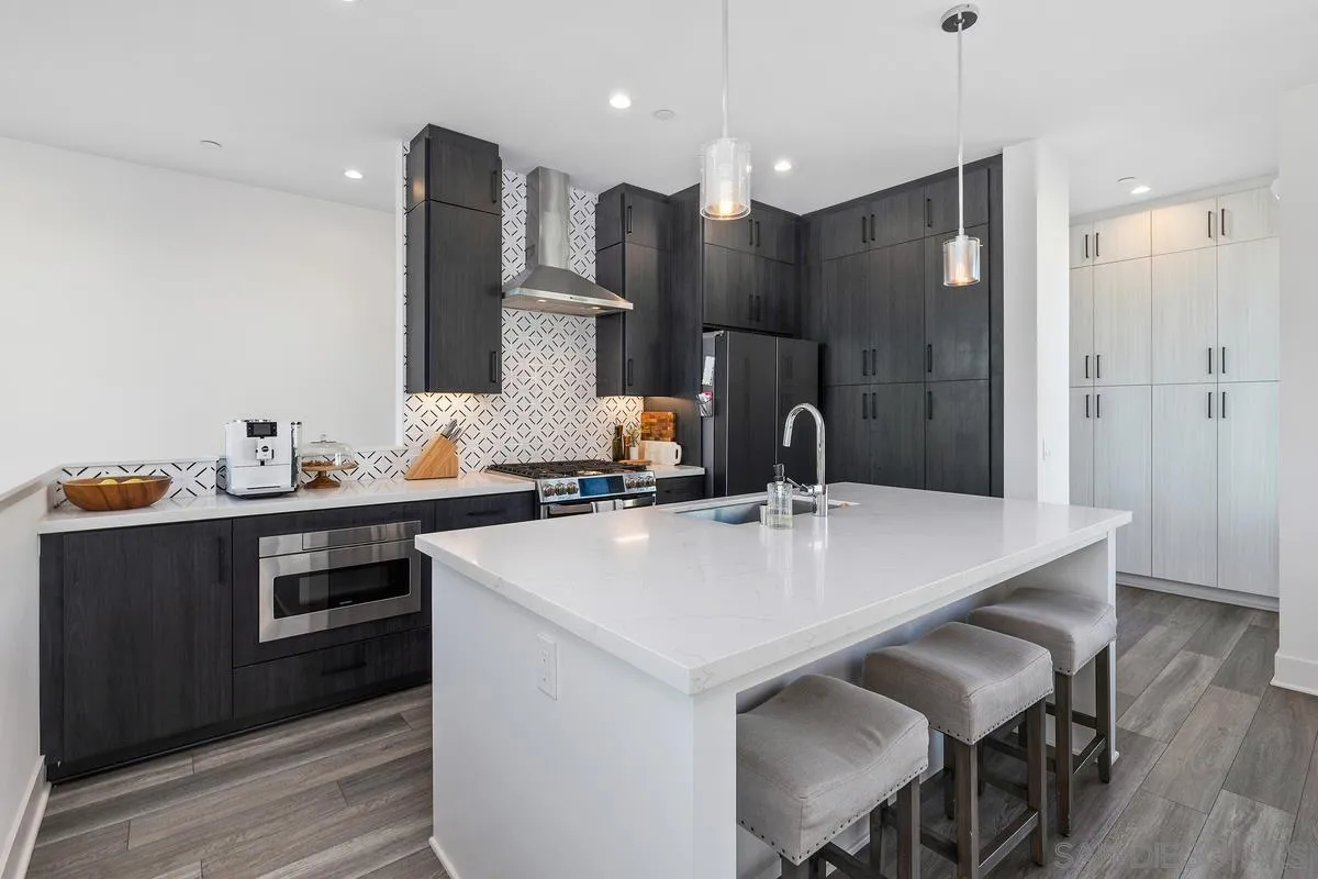 1065 32nd St Unit 14