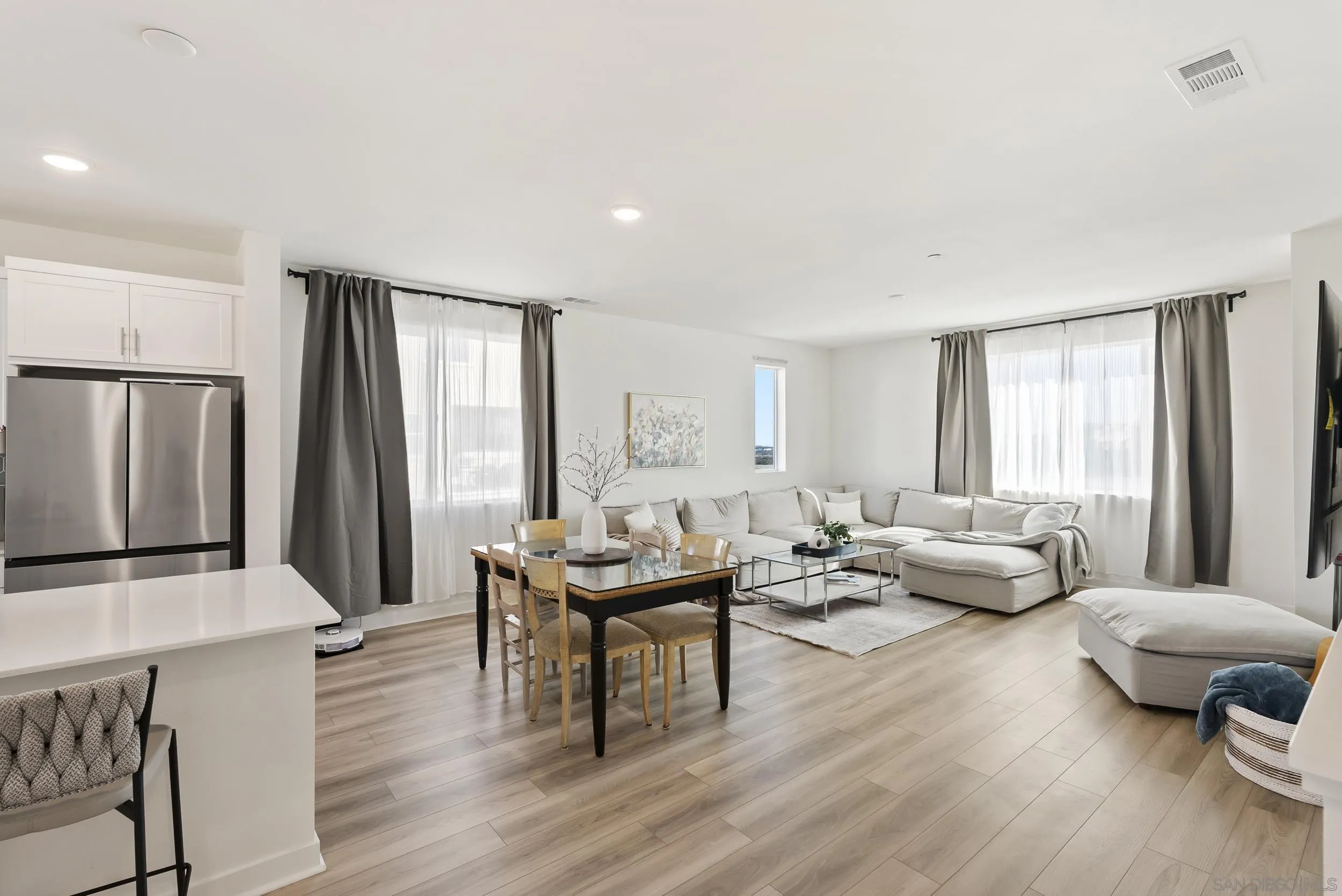 Photo #2: 2600286 Listing: Photo #2