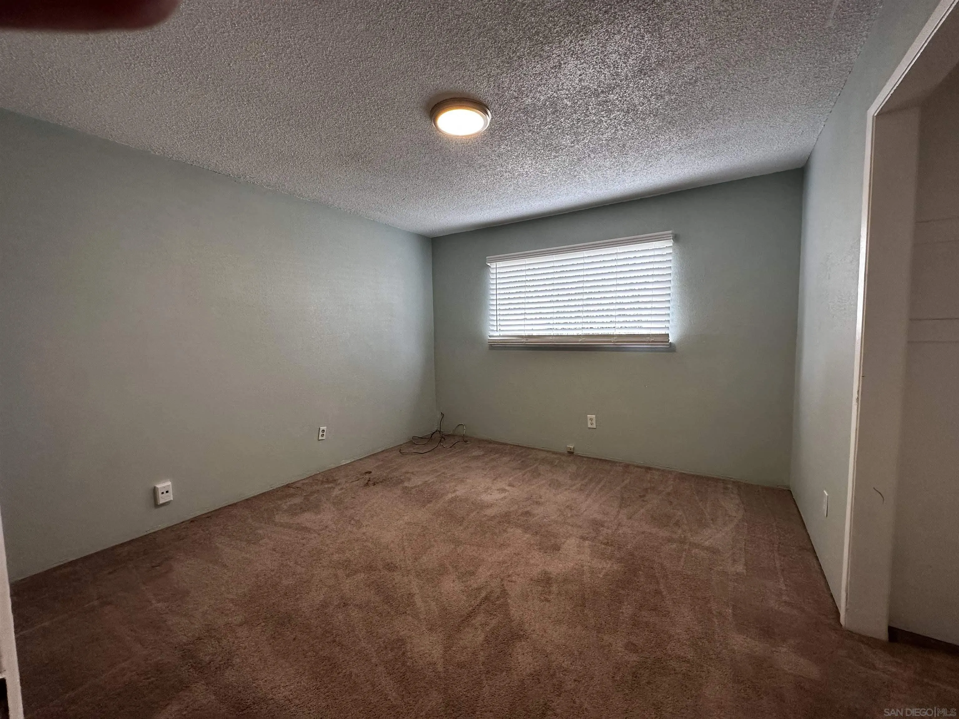 https://cdn.realtyfeed.com/cdn/127/2600287/56d2da8c2d1dafda6a45c1a23e0c9948.webp