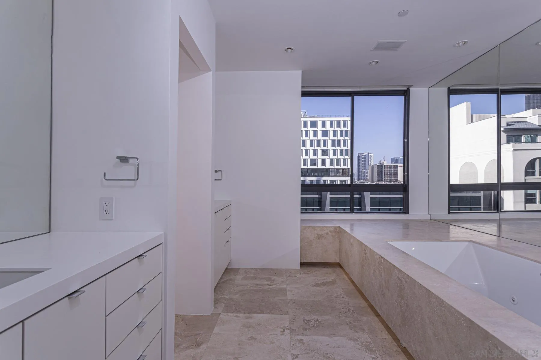 Photo #24: 2600288 Listing: Photo #24