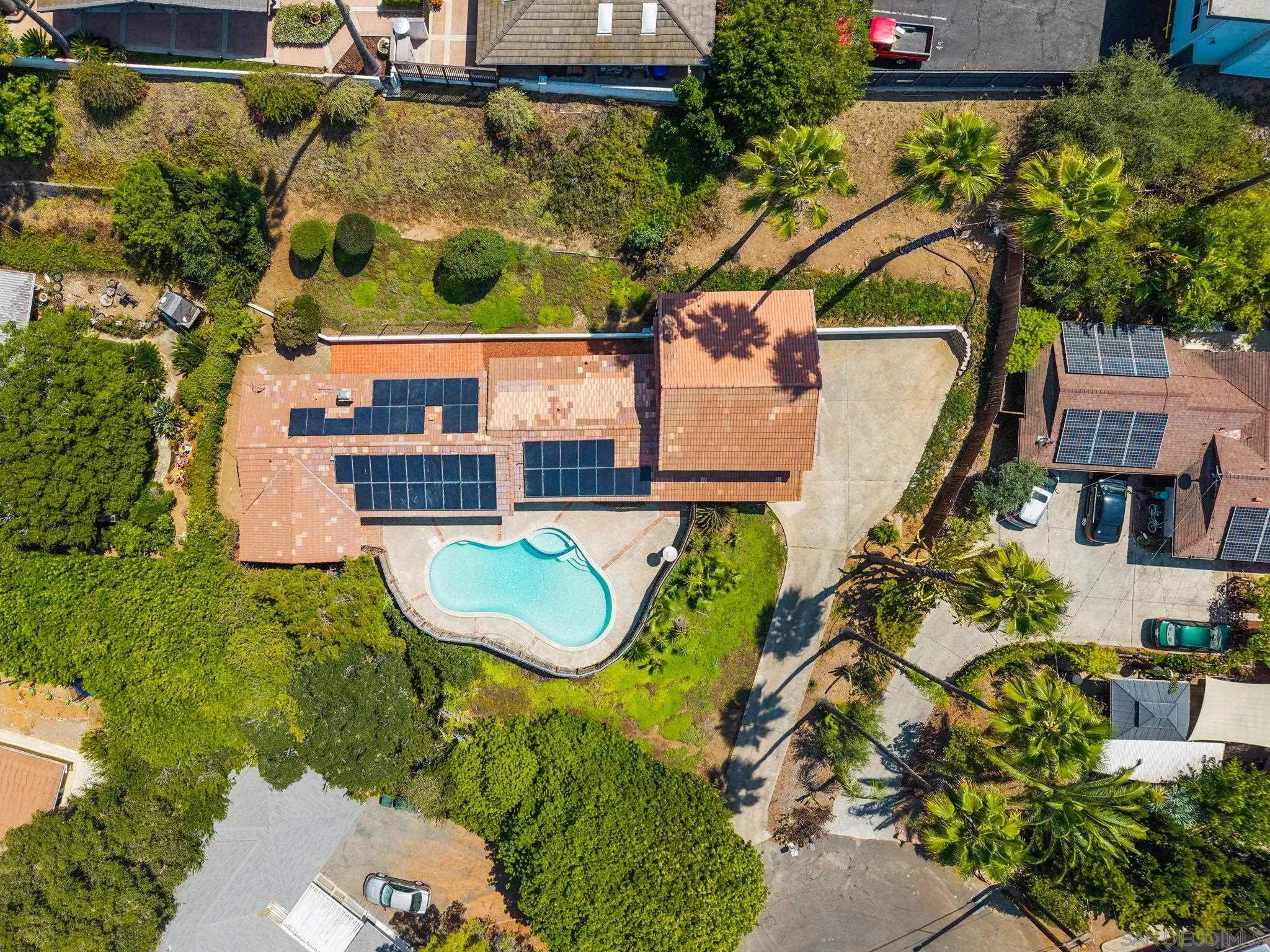 https://cdn.realtyfeed.com/cdn/127/2600292/4b34b841decbb92327091b13027cf515.webp